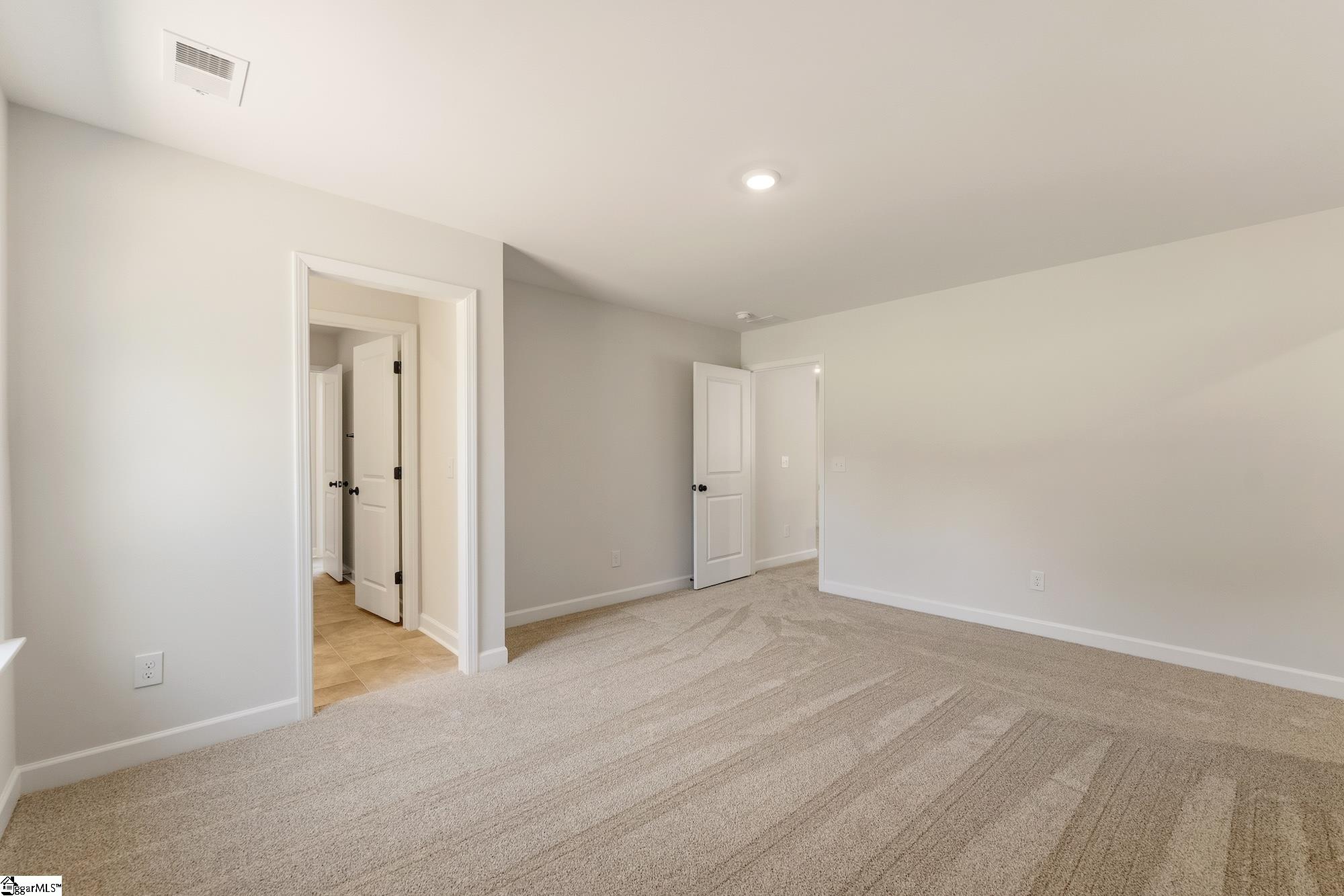 212 Sherwood Drive Property Photo 17