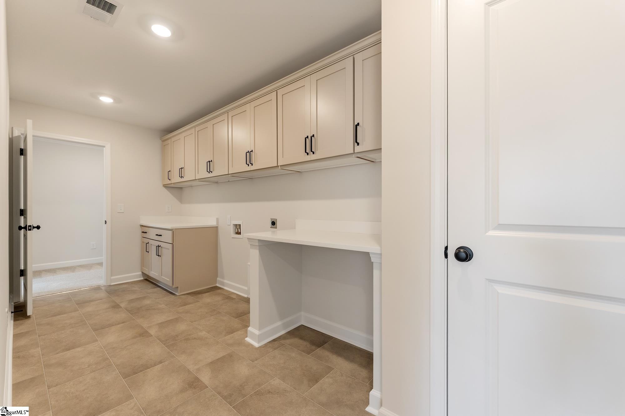 212 Sherwood Drive Property Photo 21