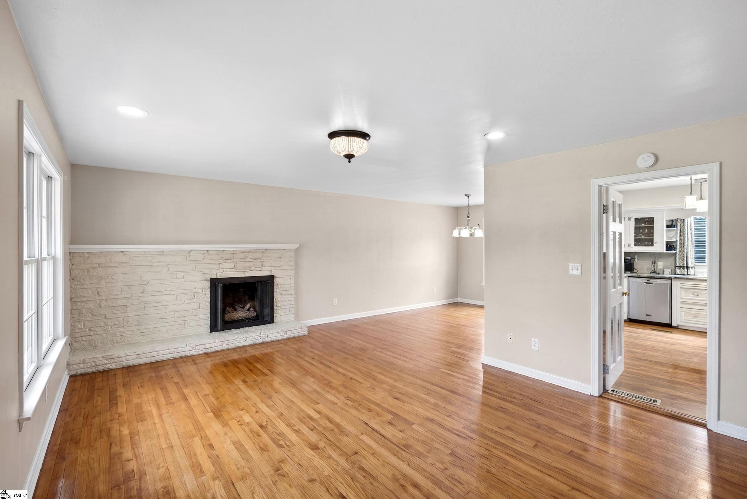 45 Ridgeway Drive Property Photo 4
