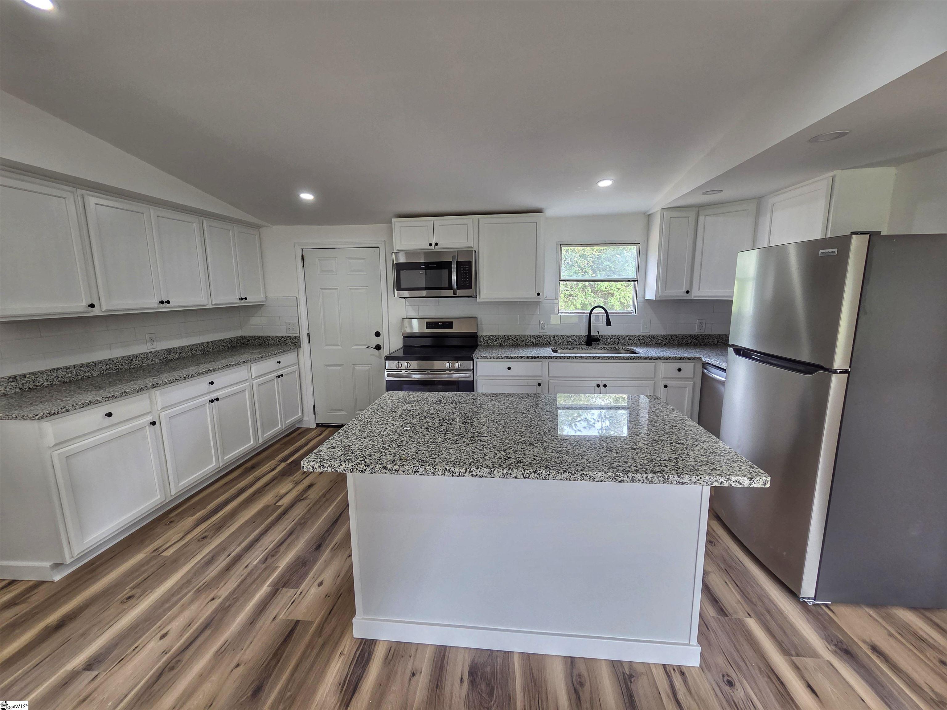 217 Angells Drive Property Photo 3