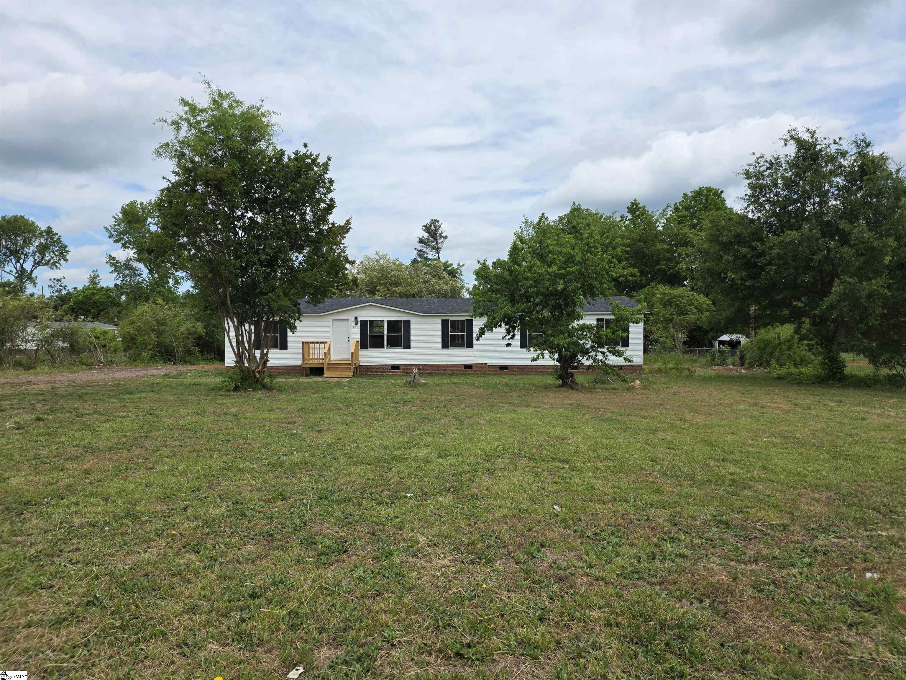 217 Angells Drive Property Photo 17