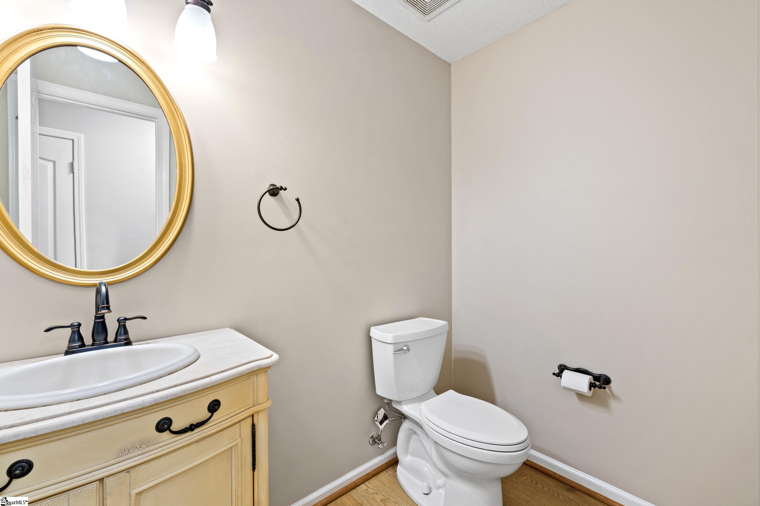 200 Holly Chase Drive Property Photo 21