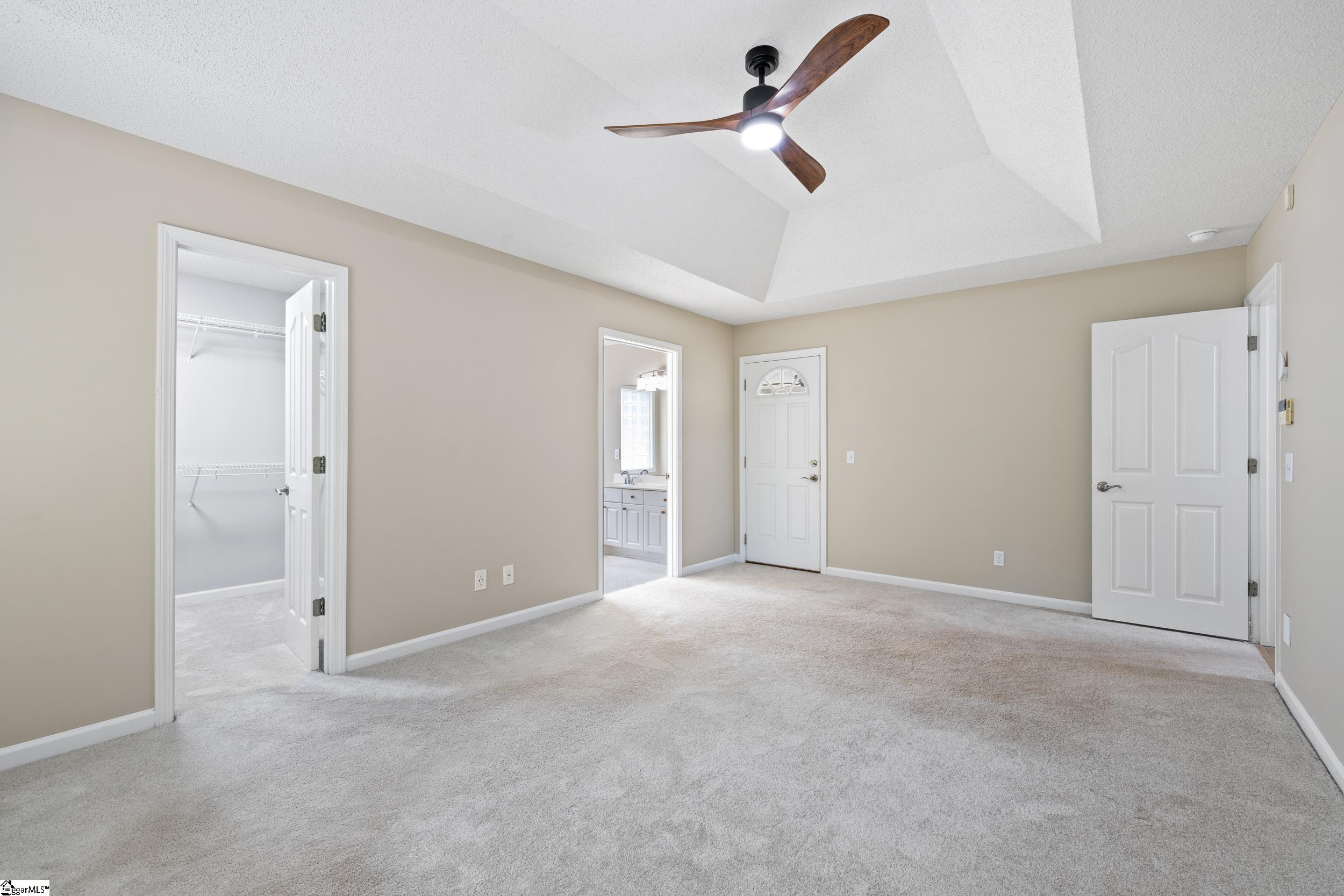 200 Holly Chase Drive Property Photo 25