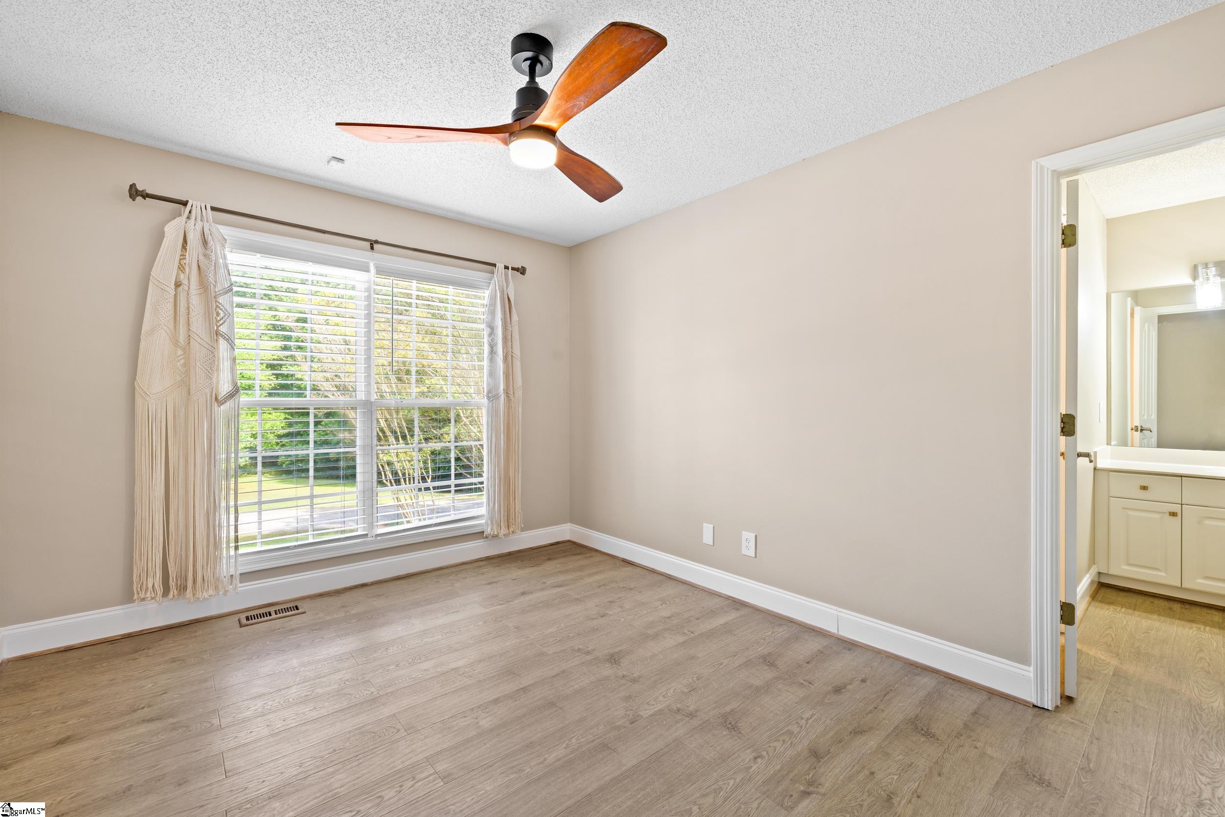200 Holly Chase Drive Property Photo 30