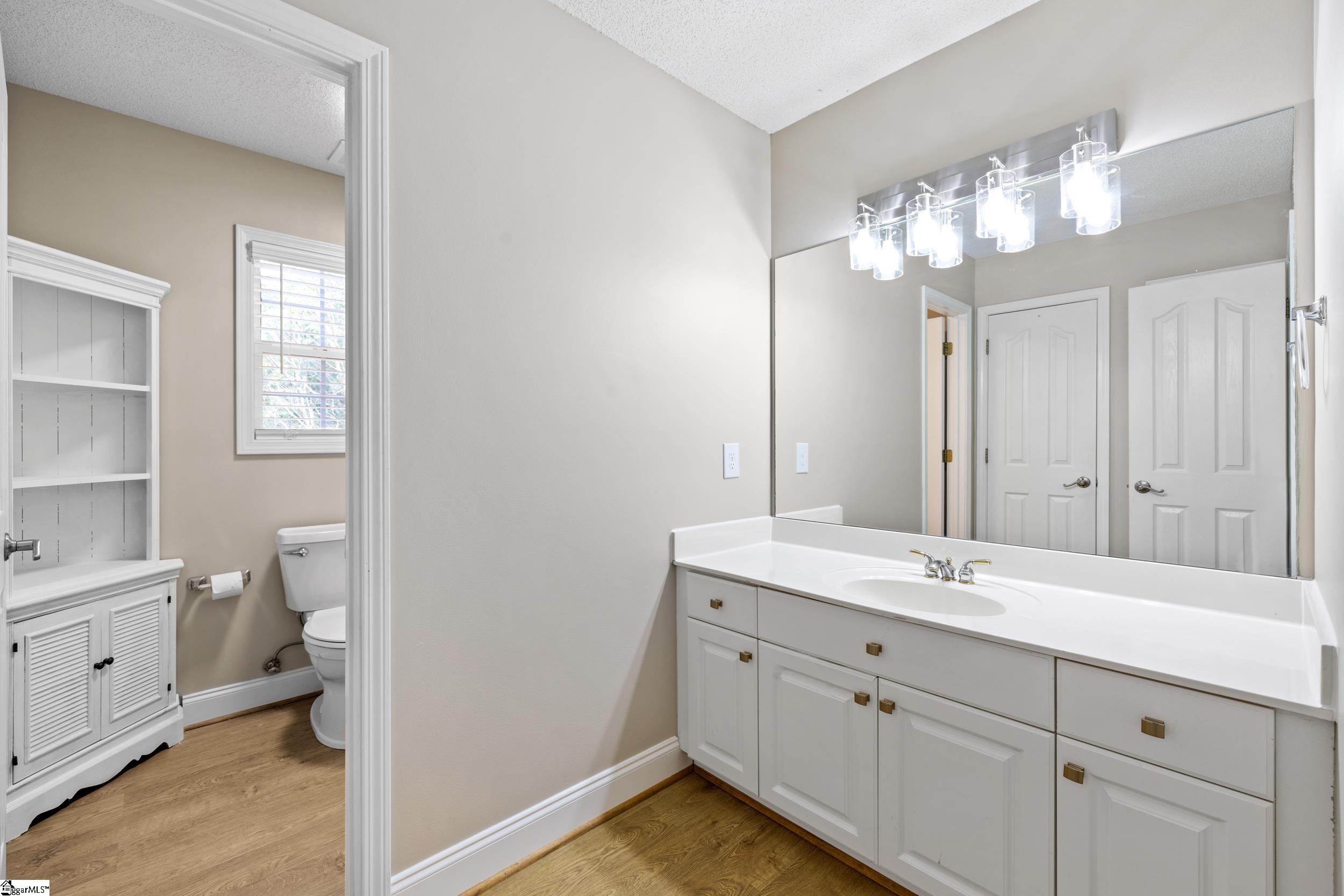 200 Holly Chase Drive Property Photo 31