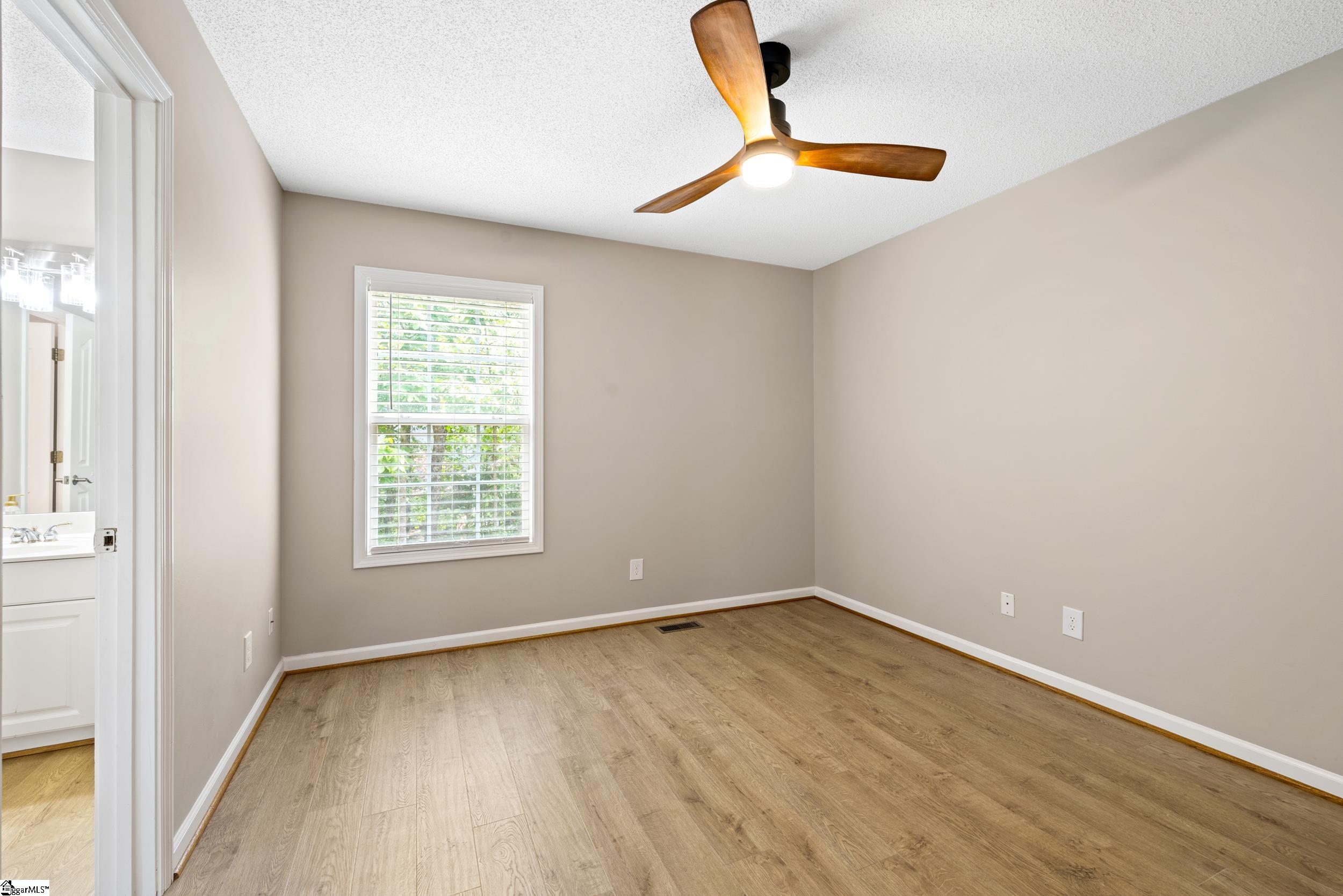 200 Holly Chase Drive Property Photo 34