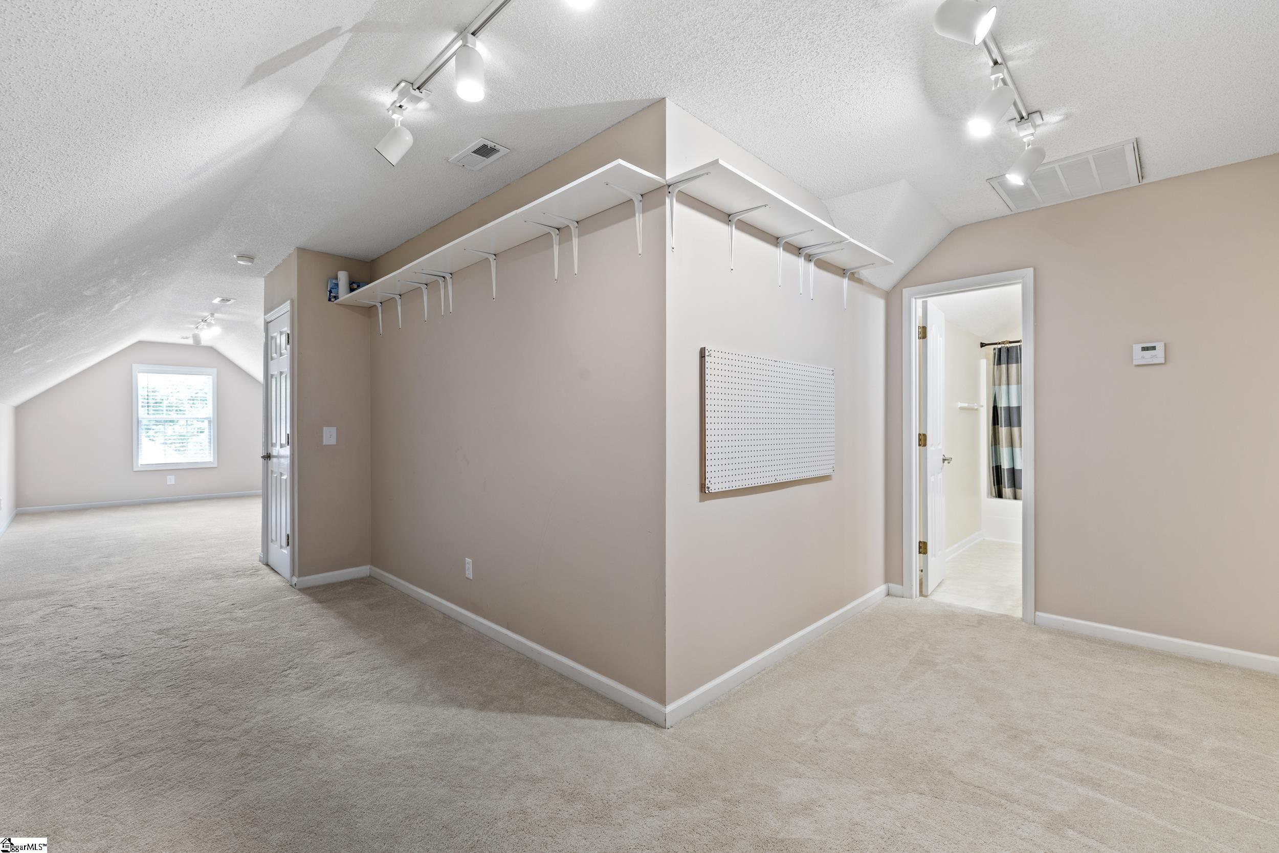 200 Holly Chase Drive Property Photo 38