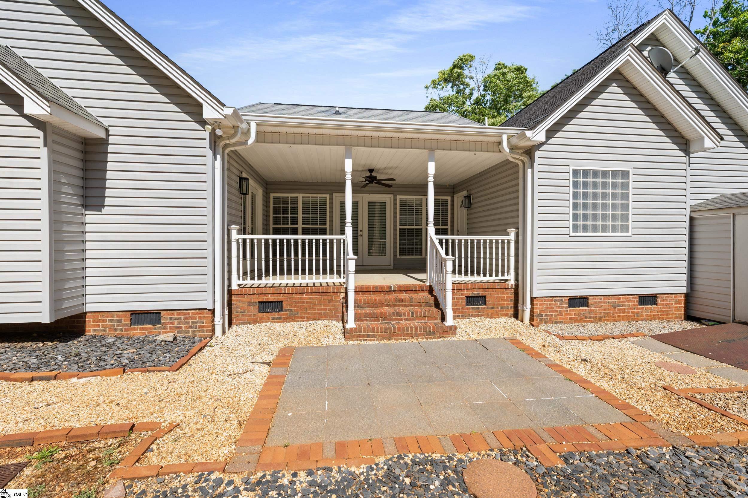 200 Holly Chase Drive Property Photo 41