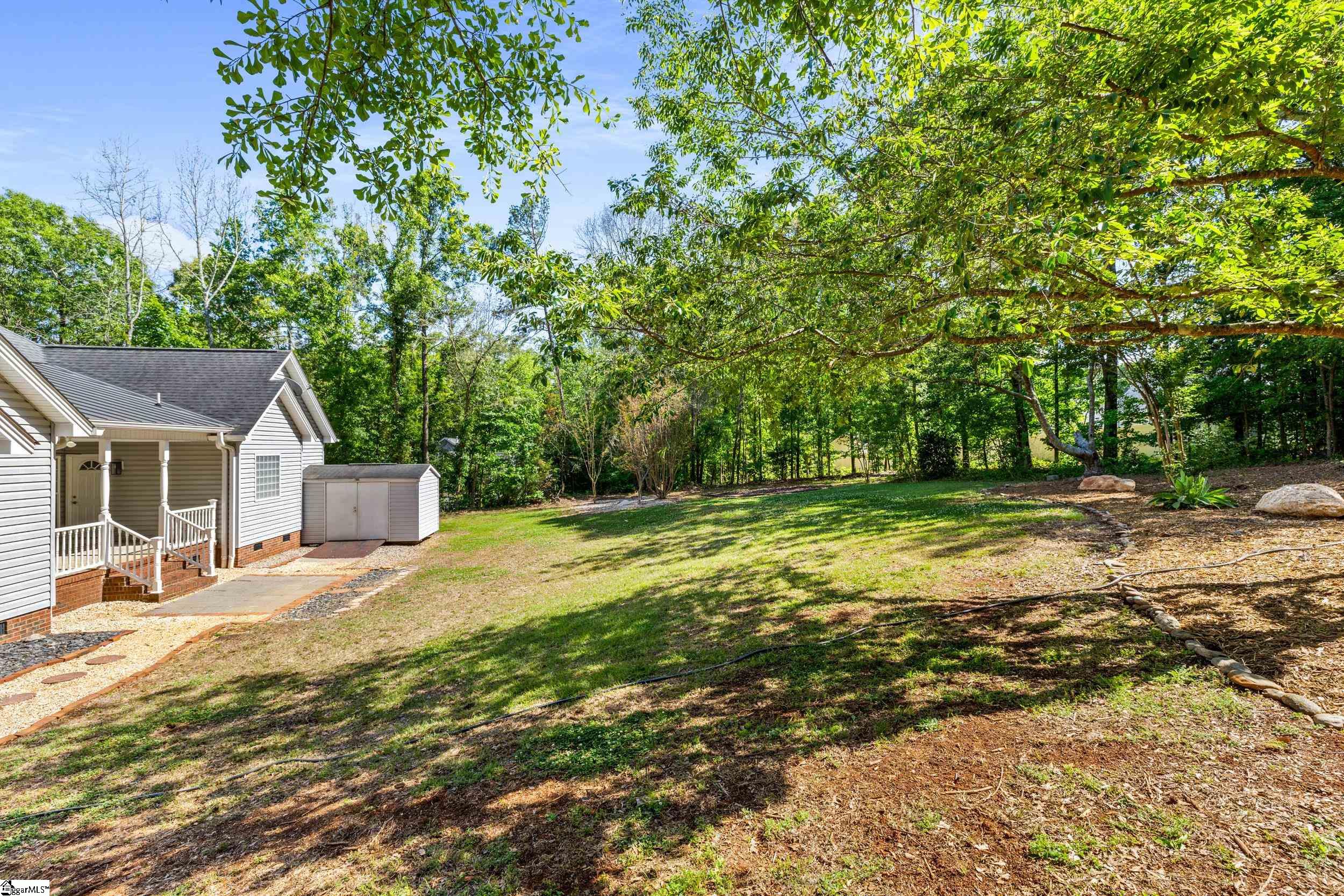 200 Holly Chase Drive Property Photo 42