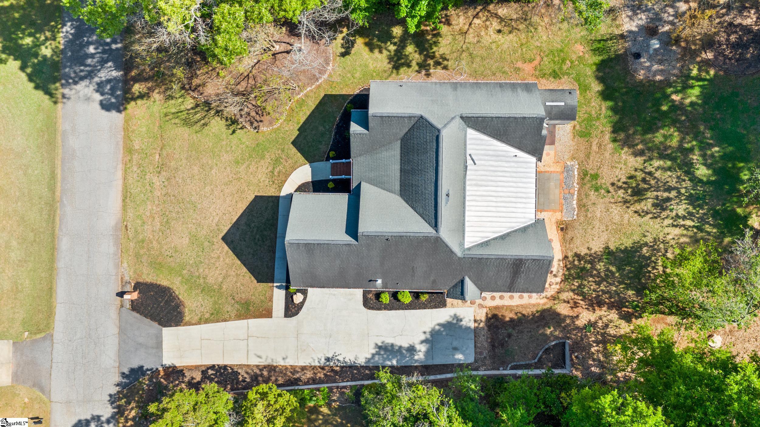 200 Holly Chase Drive Property Photo 45