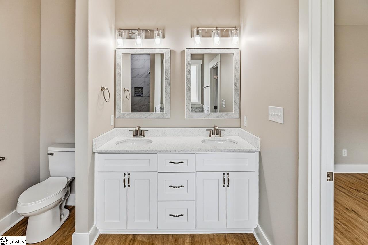 215 W Durst Avenue Property Photo 8