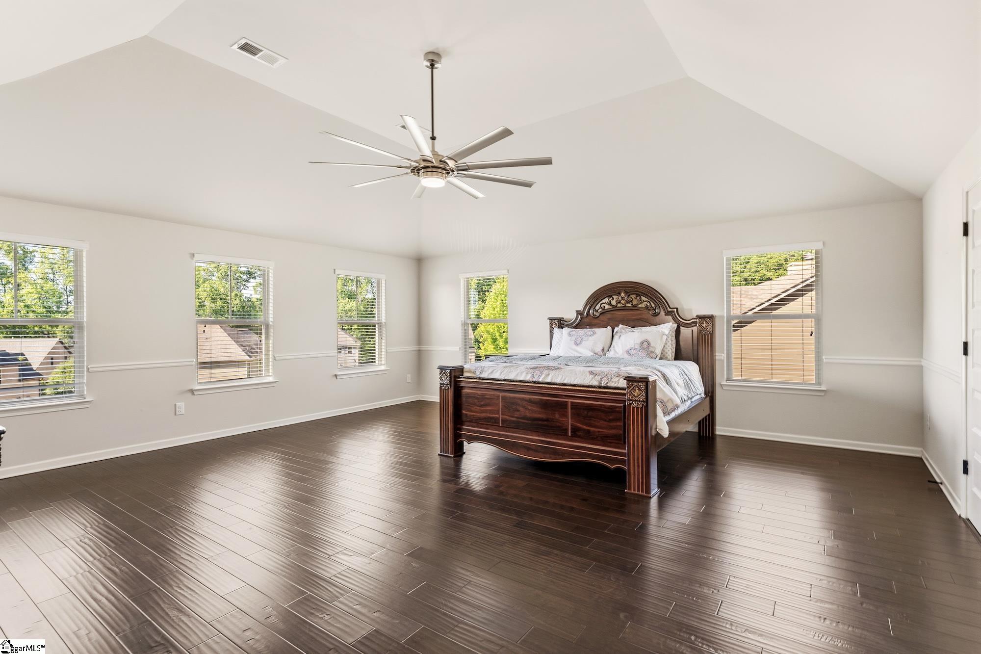1590522 Property Photo 17