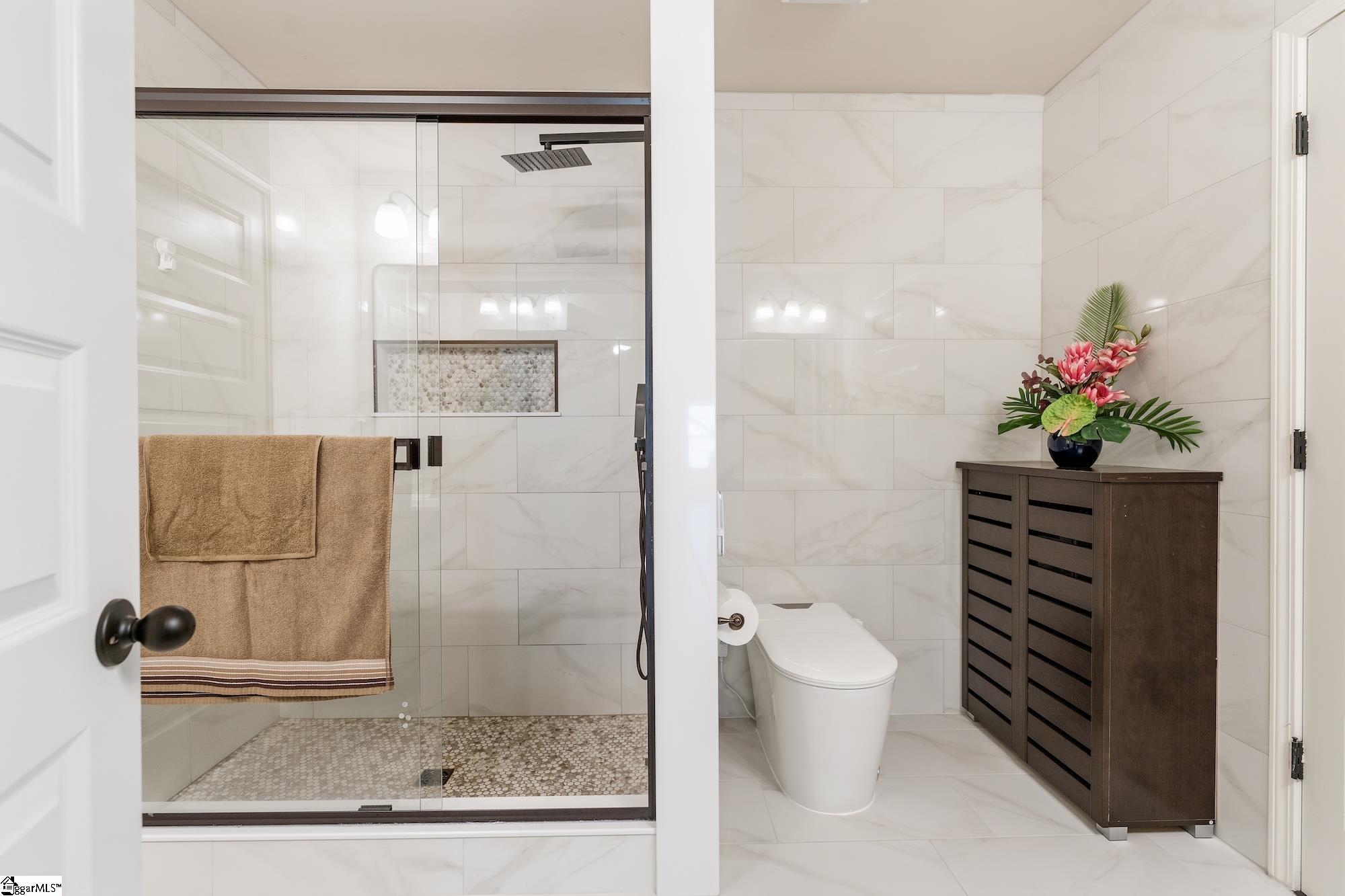 1590522 Property Photo 27