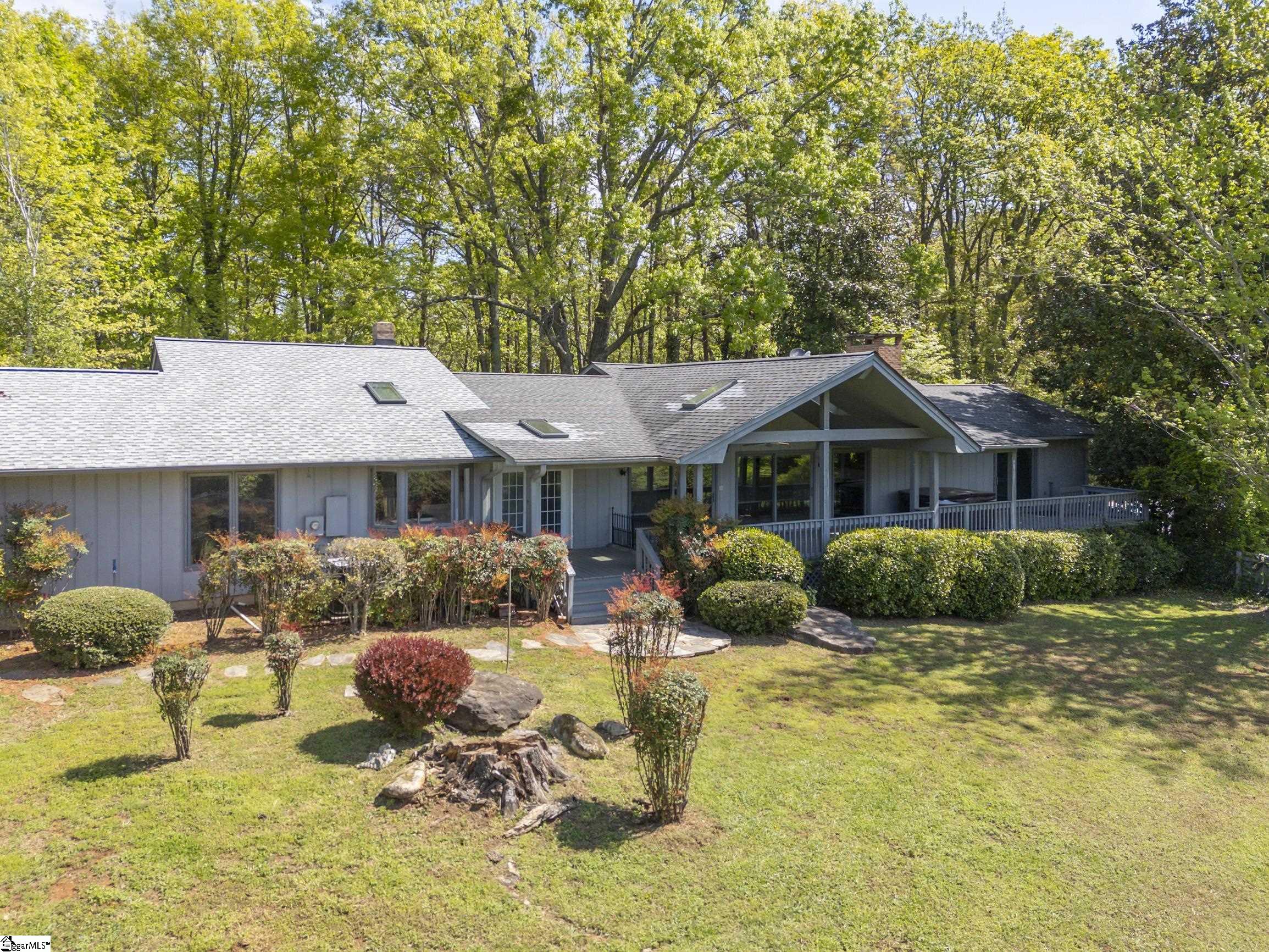 176 Fox Run Lane Property Photo 8