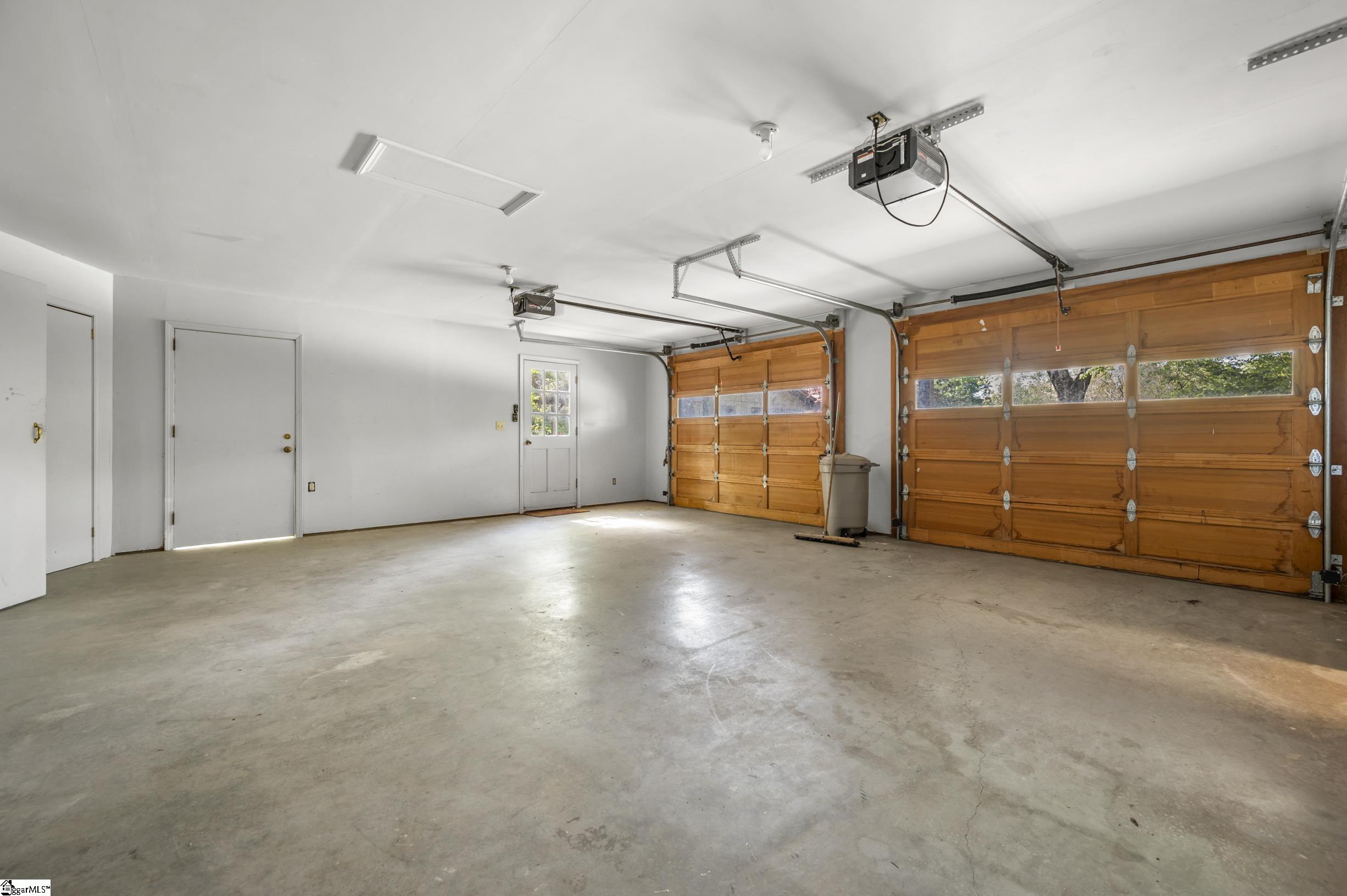 176 Fox Run Lane Property Photo 32