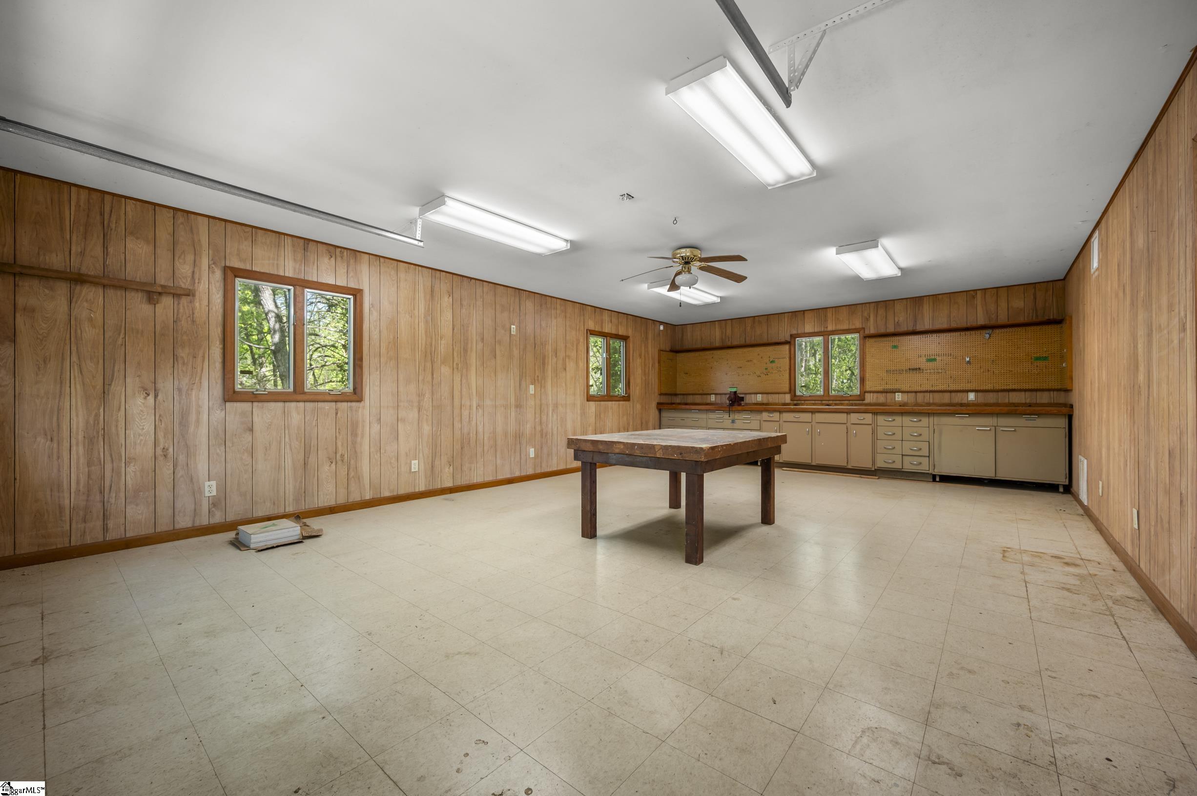 176 Fox Run Lane Property Photo 33