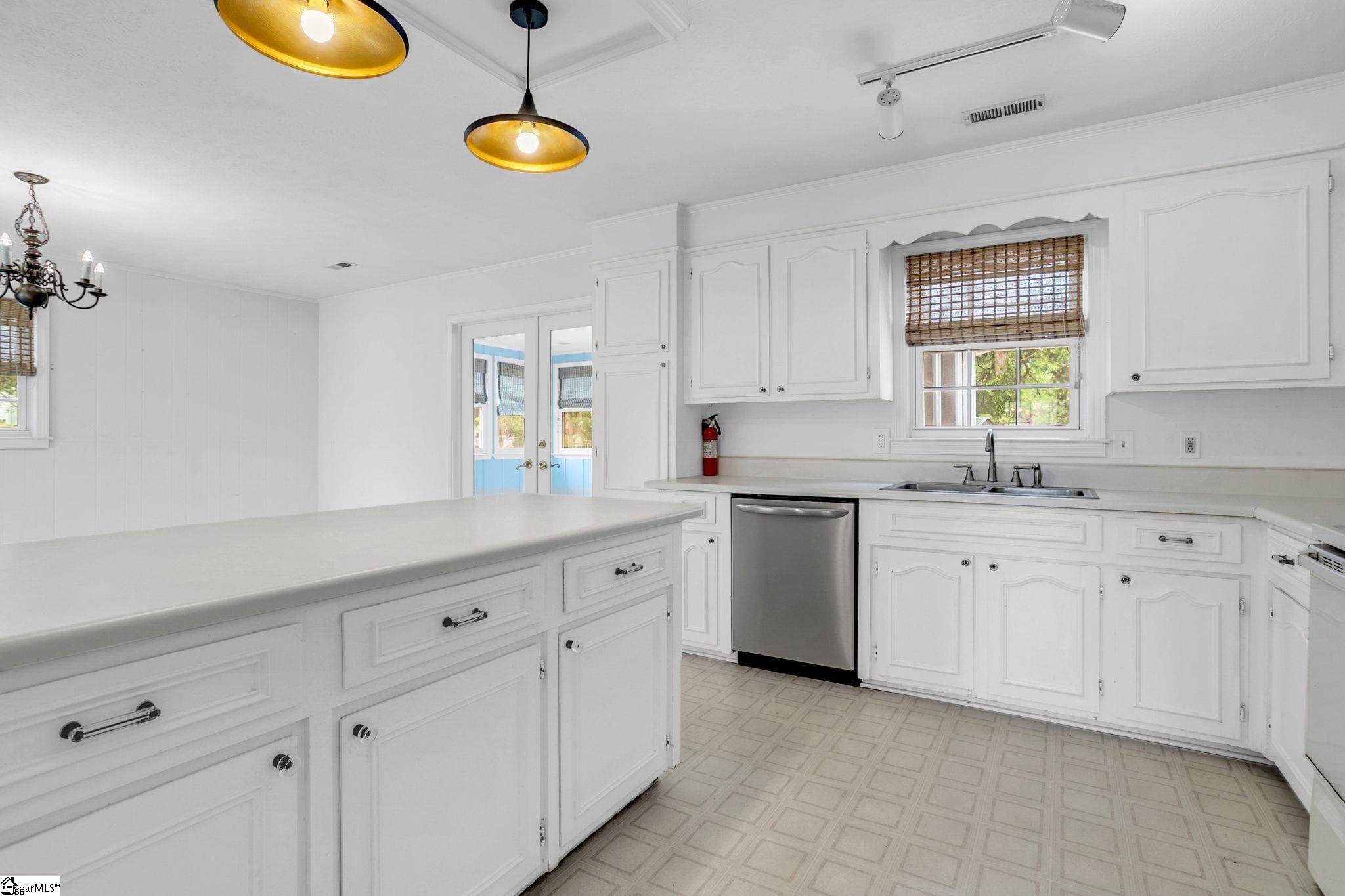 10 Sylvatus Court Property Photo 14