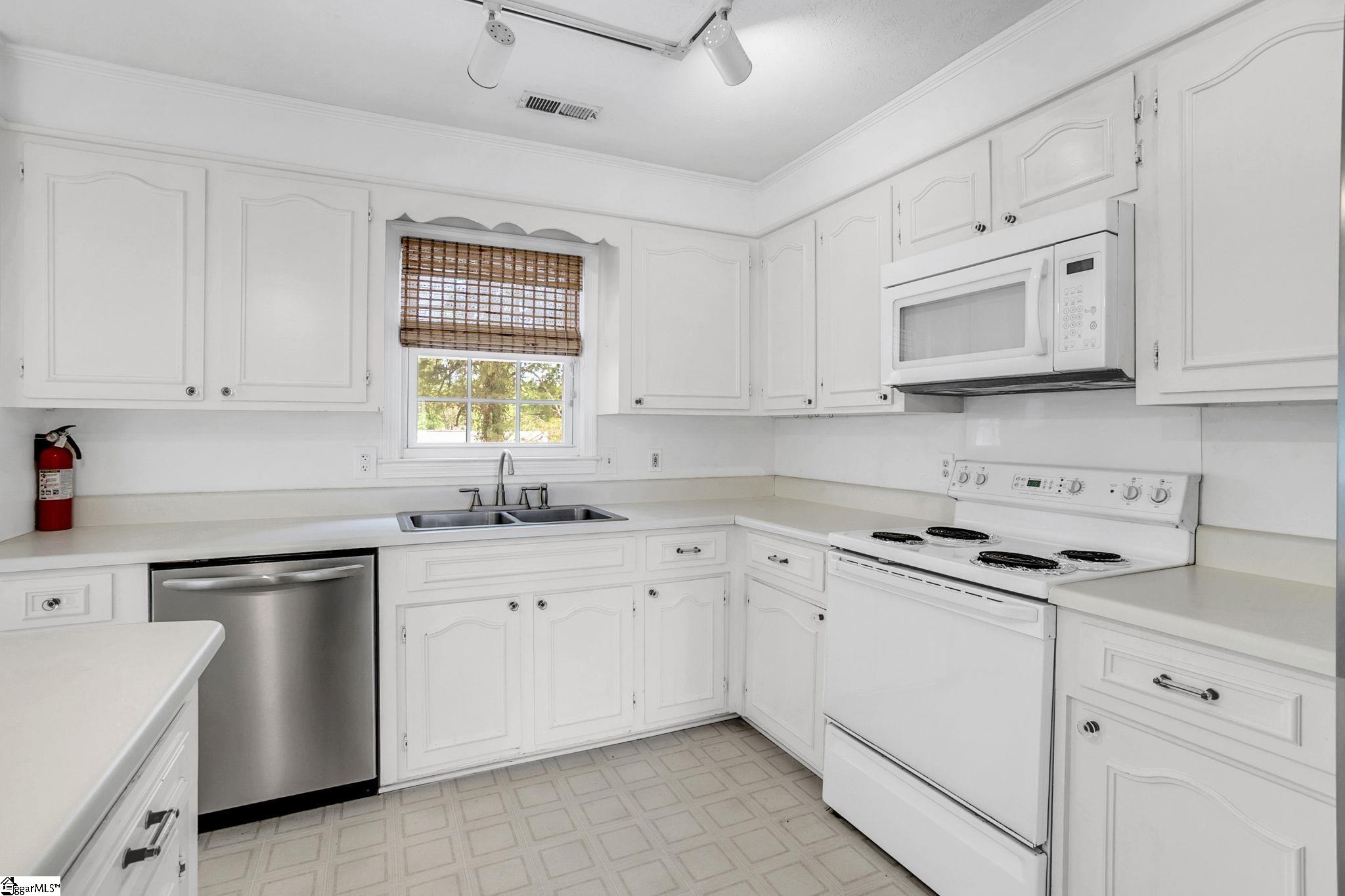 10 Sylvatus Court Property Photo 15