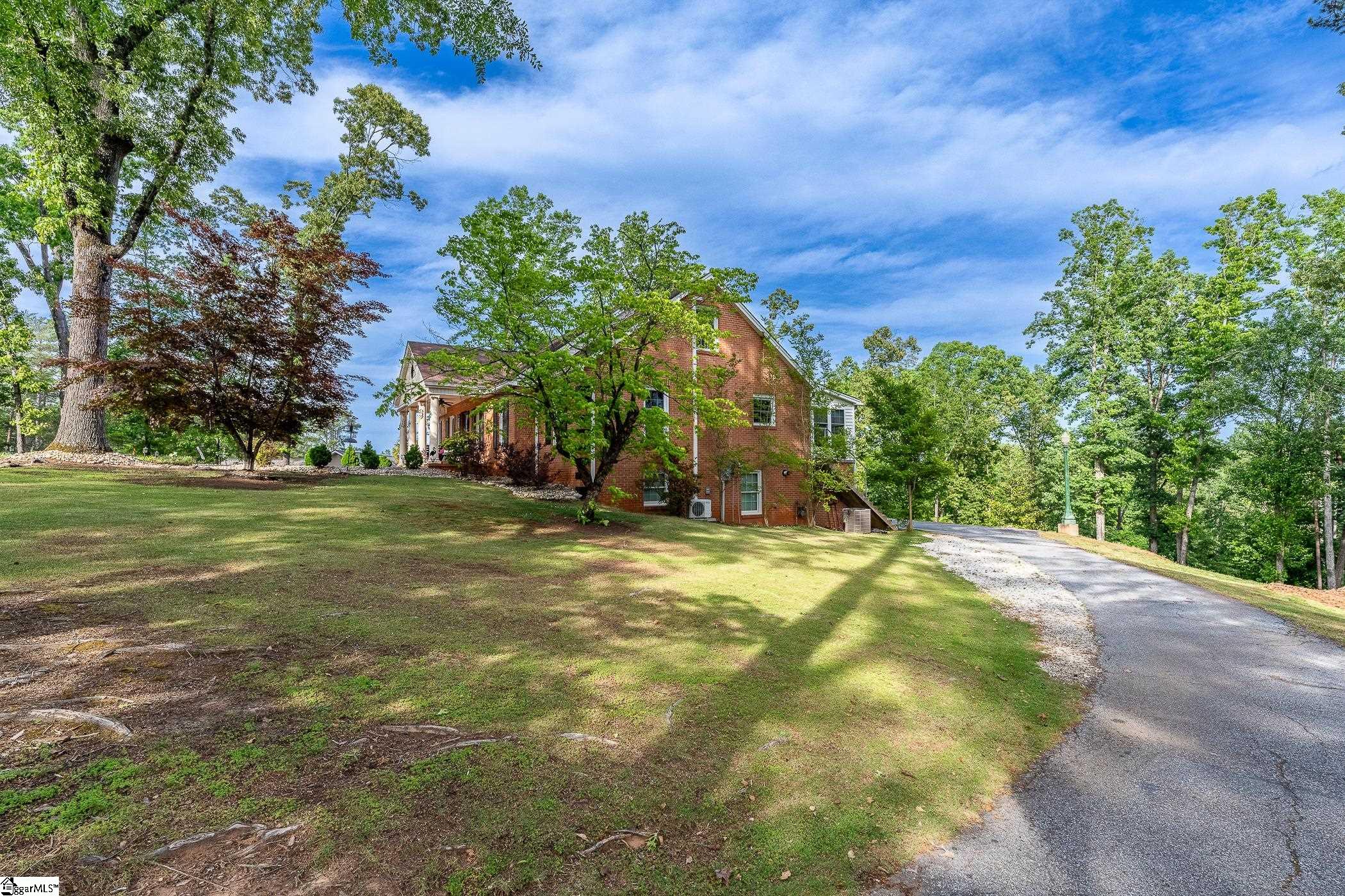 1590588 Property Photo 14