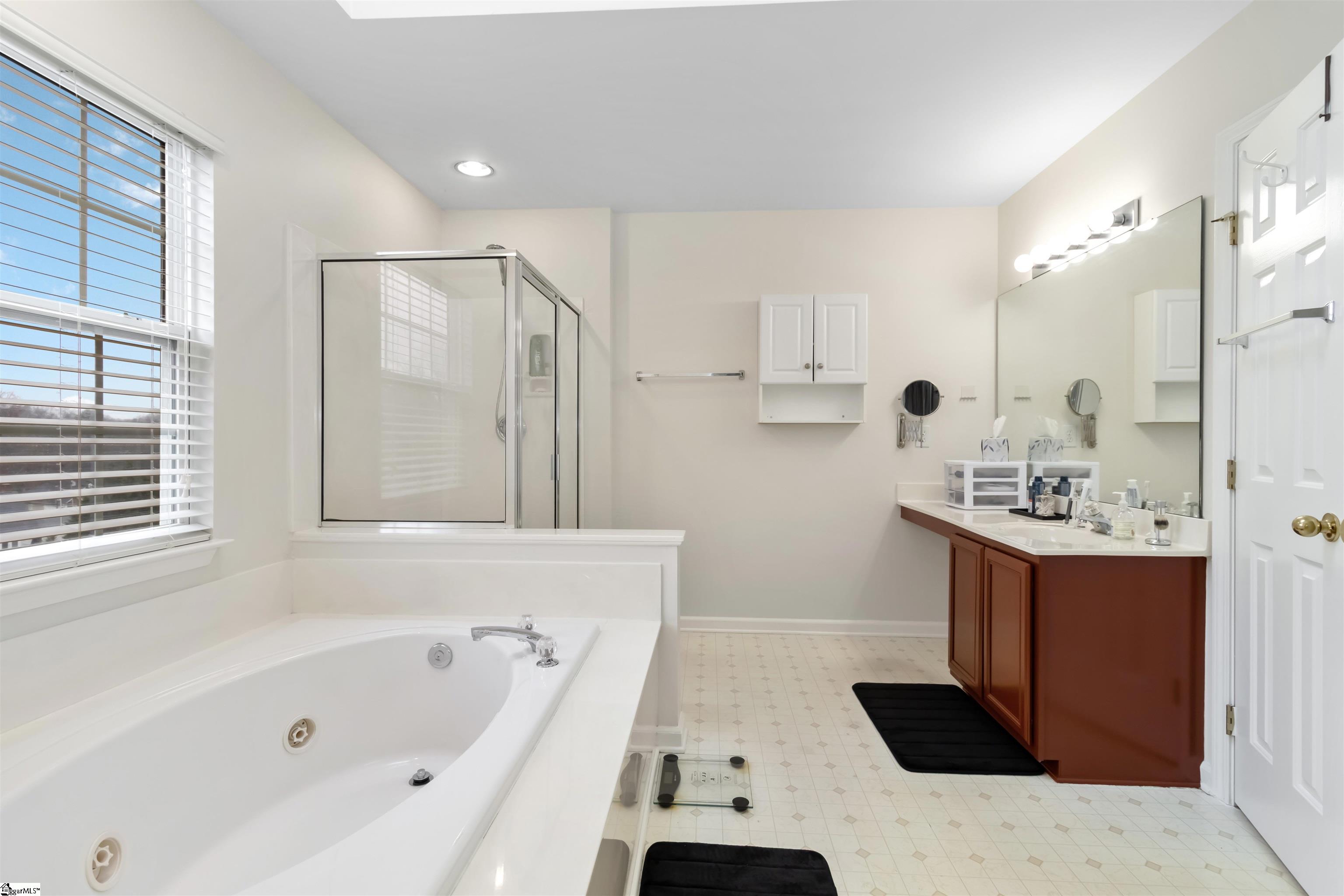 215 Ridge Bay Court Property Photo 20