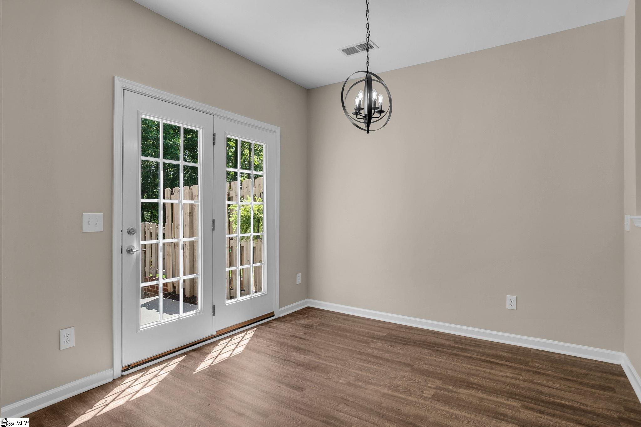 366 Juniper Bend Circle Property Photo 11