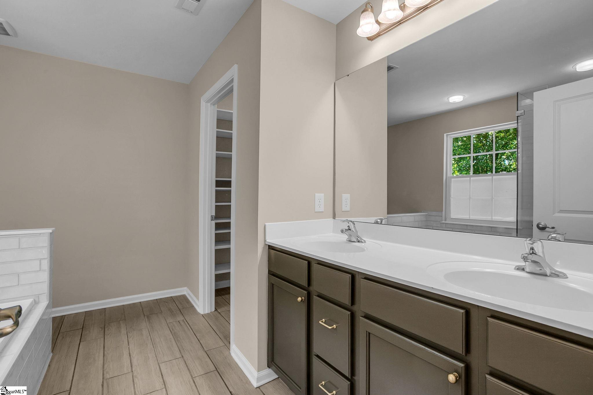 366 Juniper Bend Circle Property Photo 26