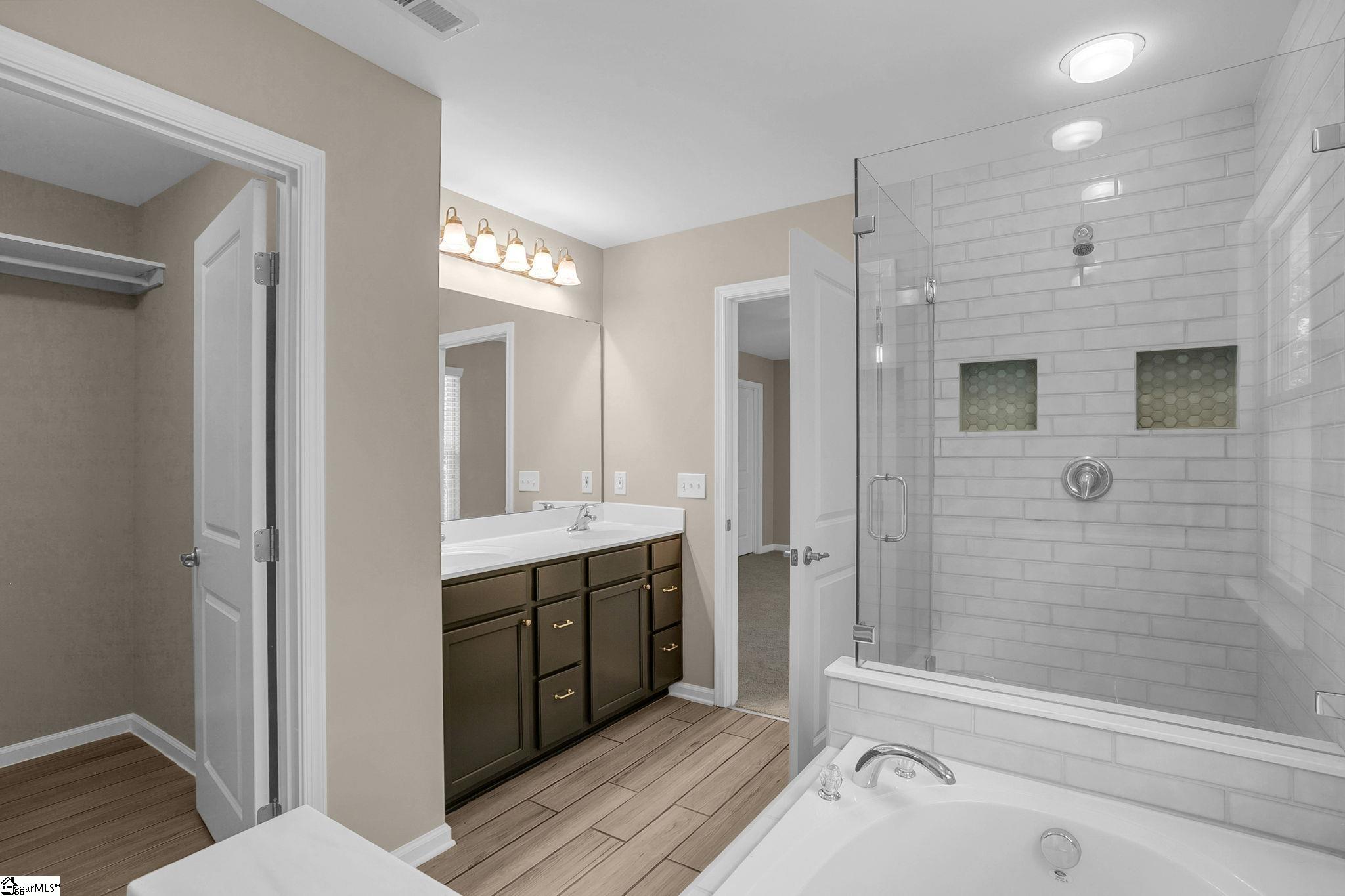 366 Juniper Bend Circle Property Photo 28