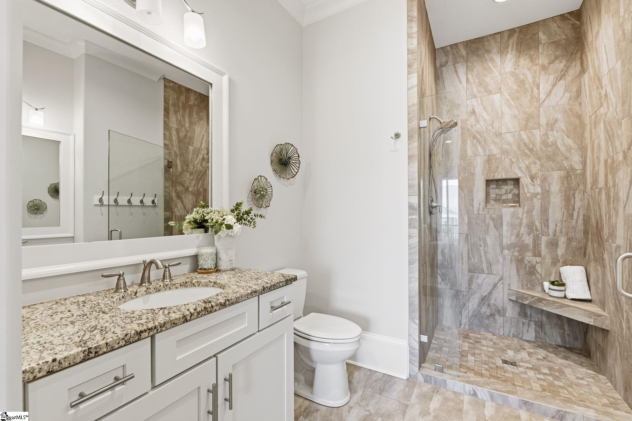 100 S Hudson Street Property Photo 24