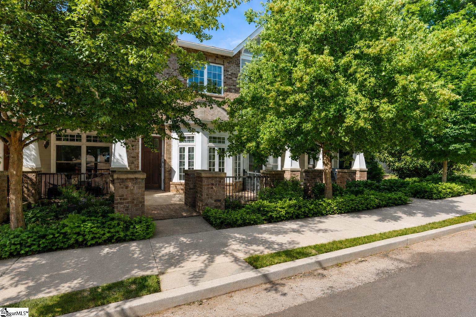 100 S Hudson Street Property Photo 35