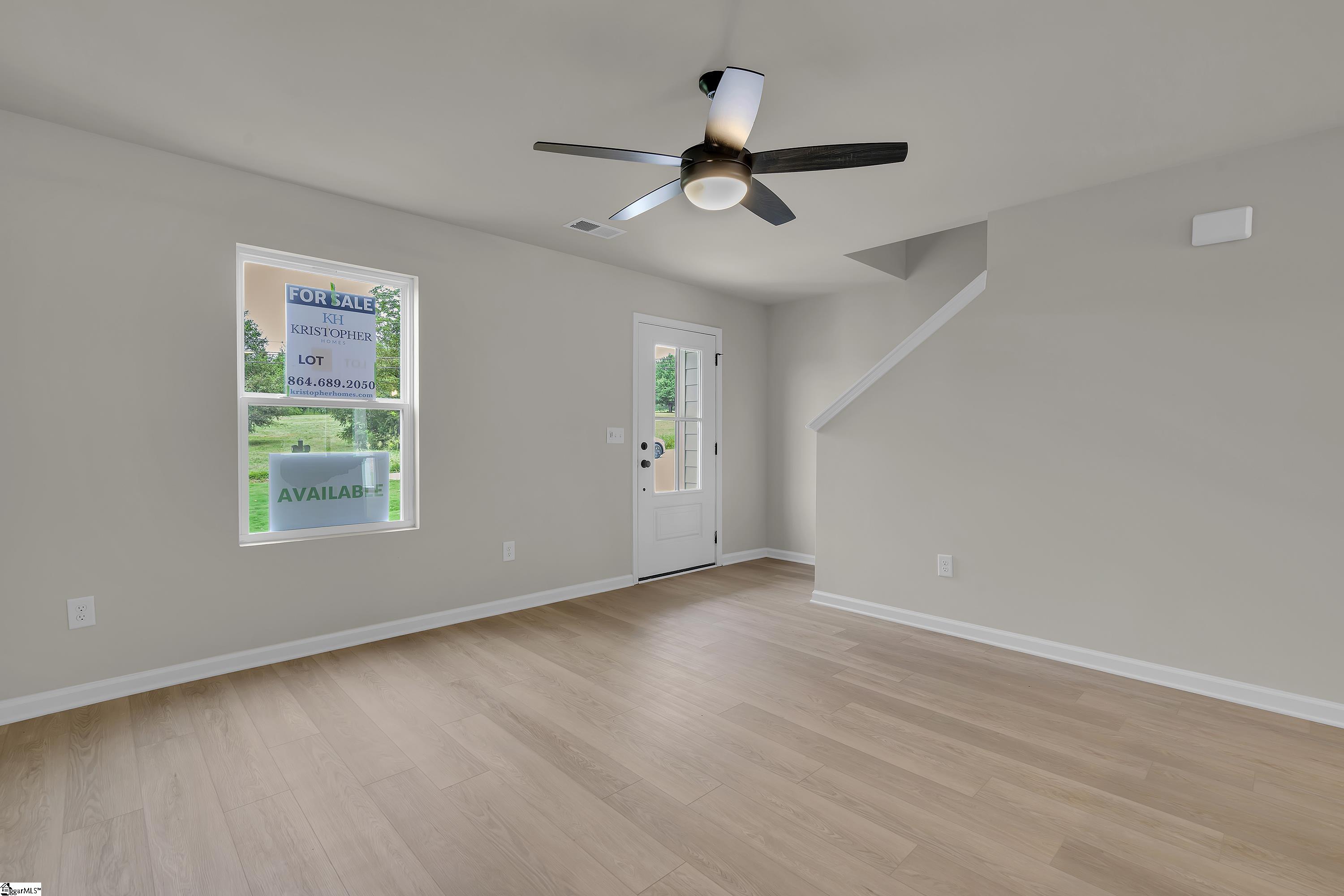 1295 N Highway 101 Property Photo 4