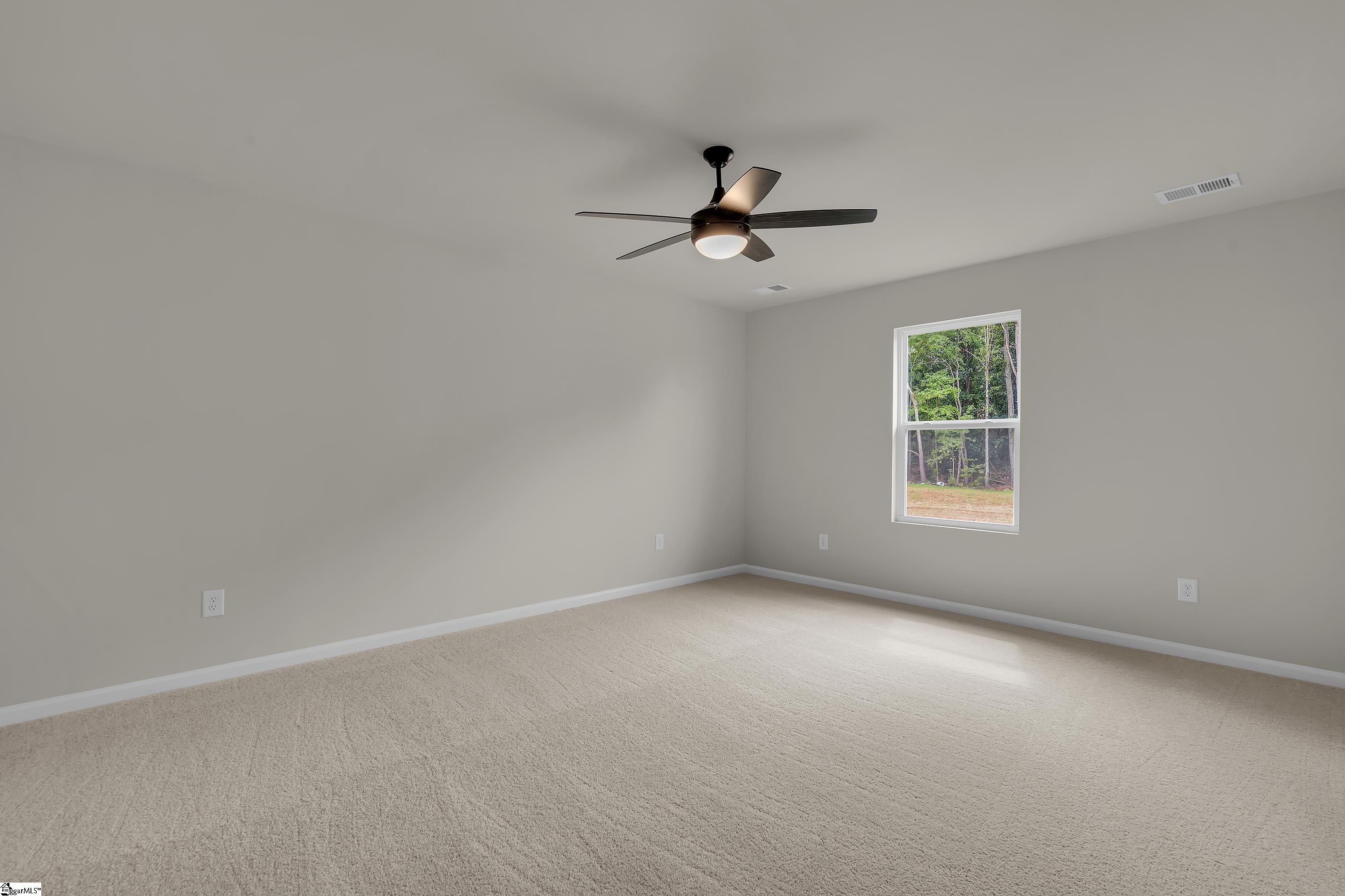 1295 N Highway 101 Property Photo 9