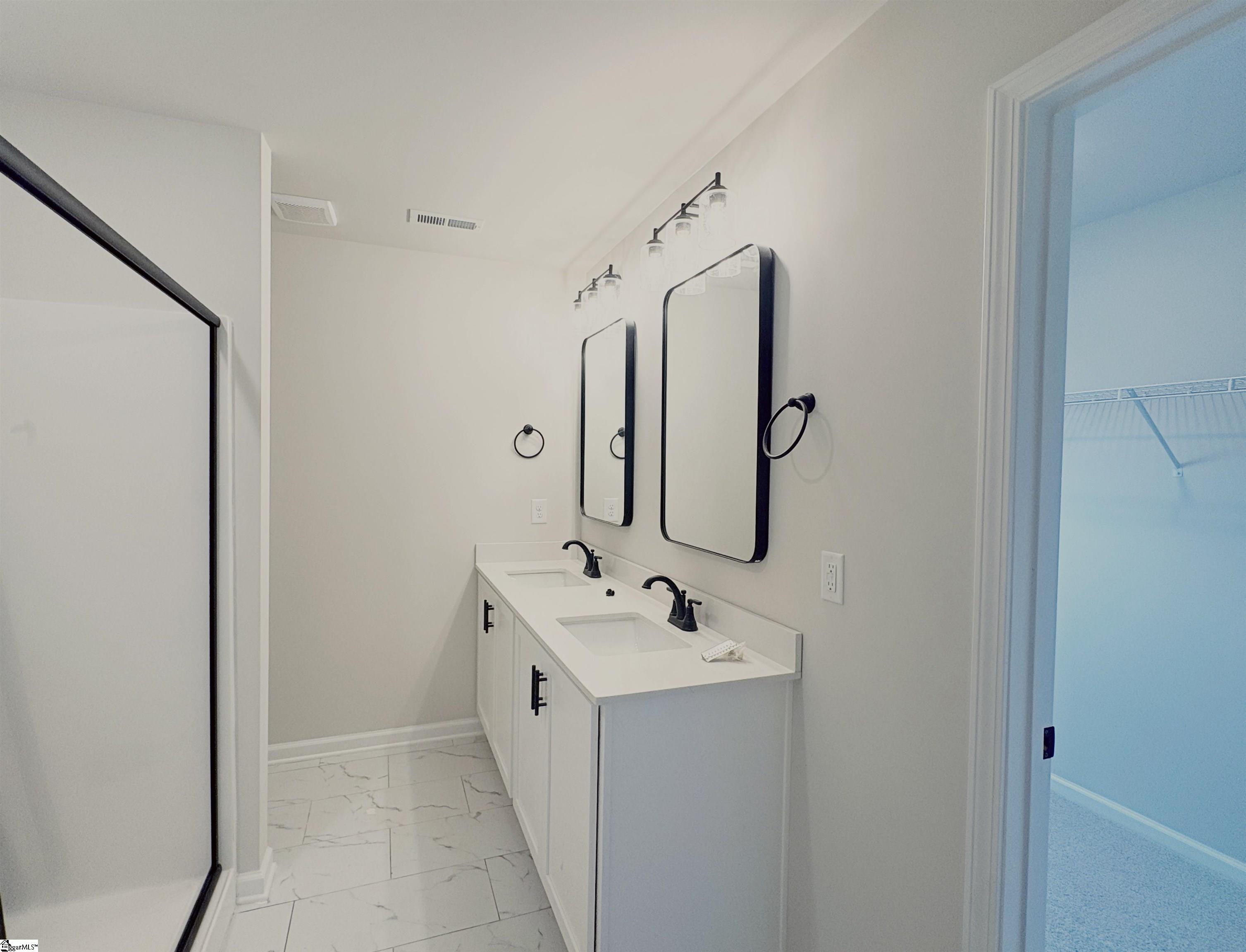 1295 N Highway 101 Property Photo 10