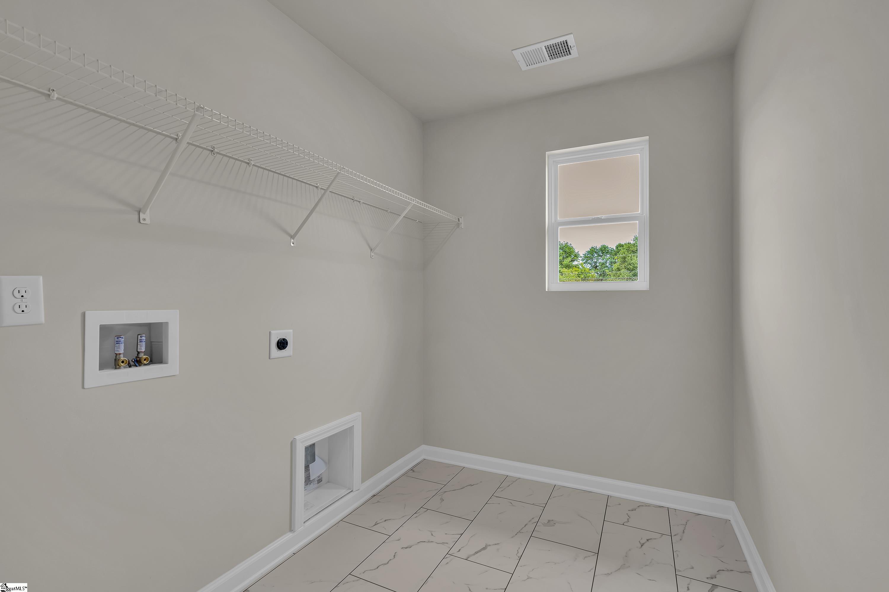 1295 N Highway 101 Property Photo 19