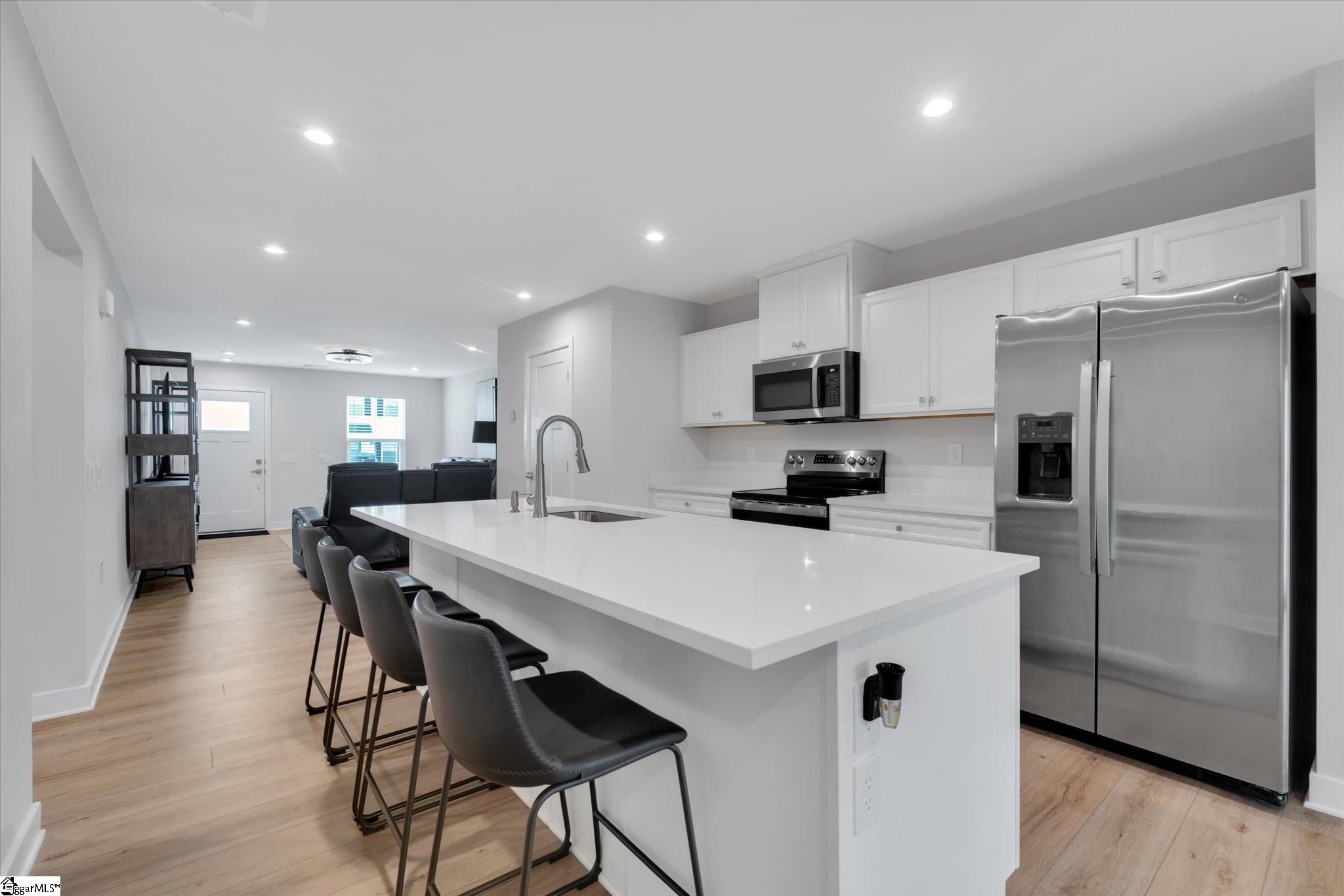 1590676 Property Photo 8