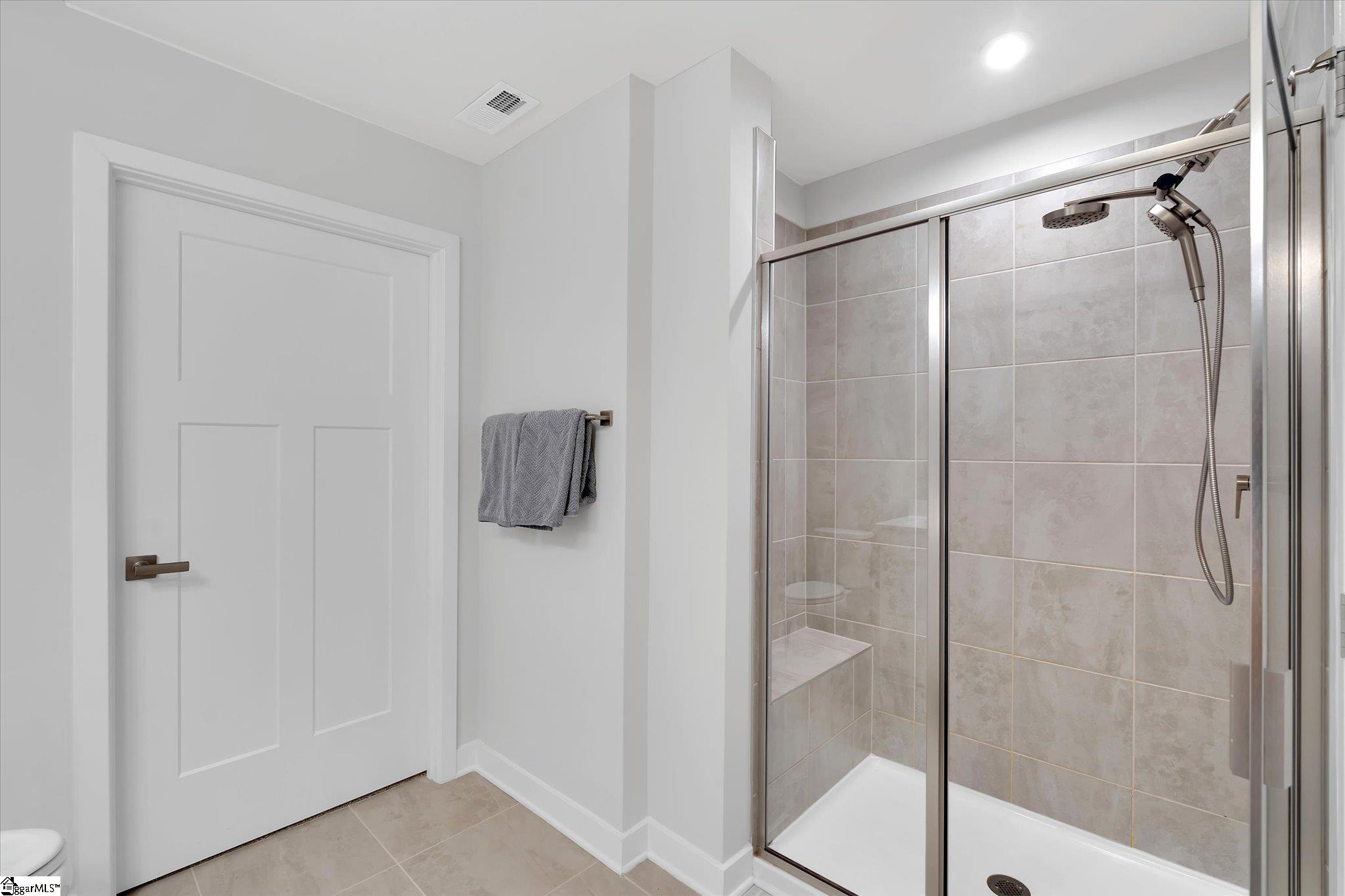 1590676 Property Photo 19