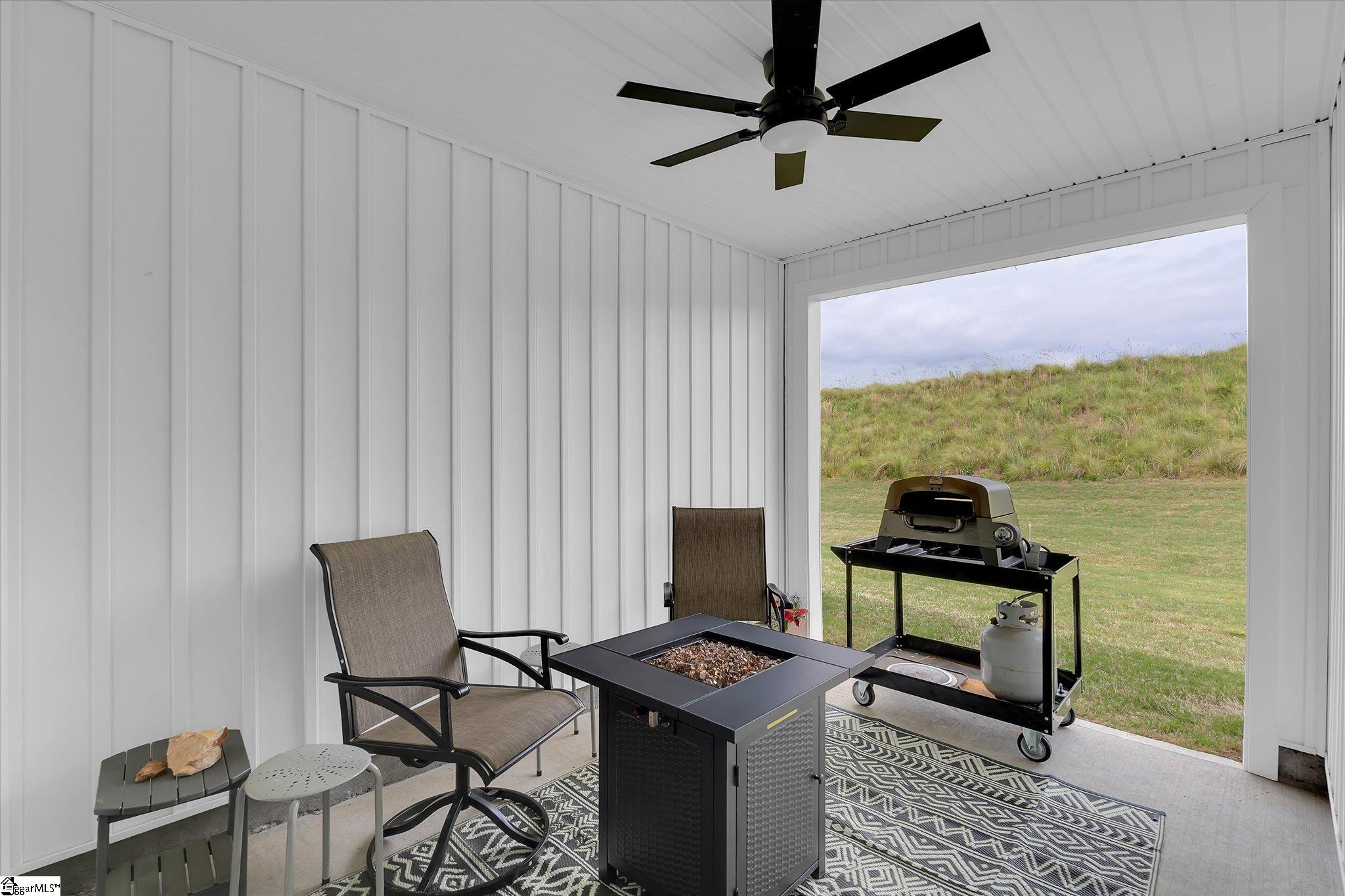 1590676 Property Photo 26