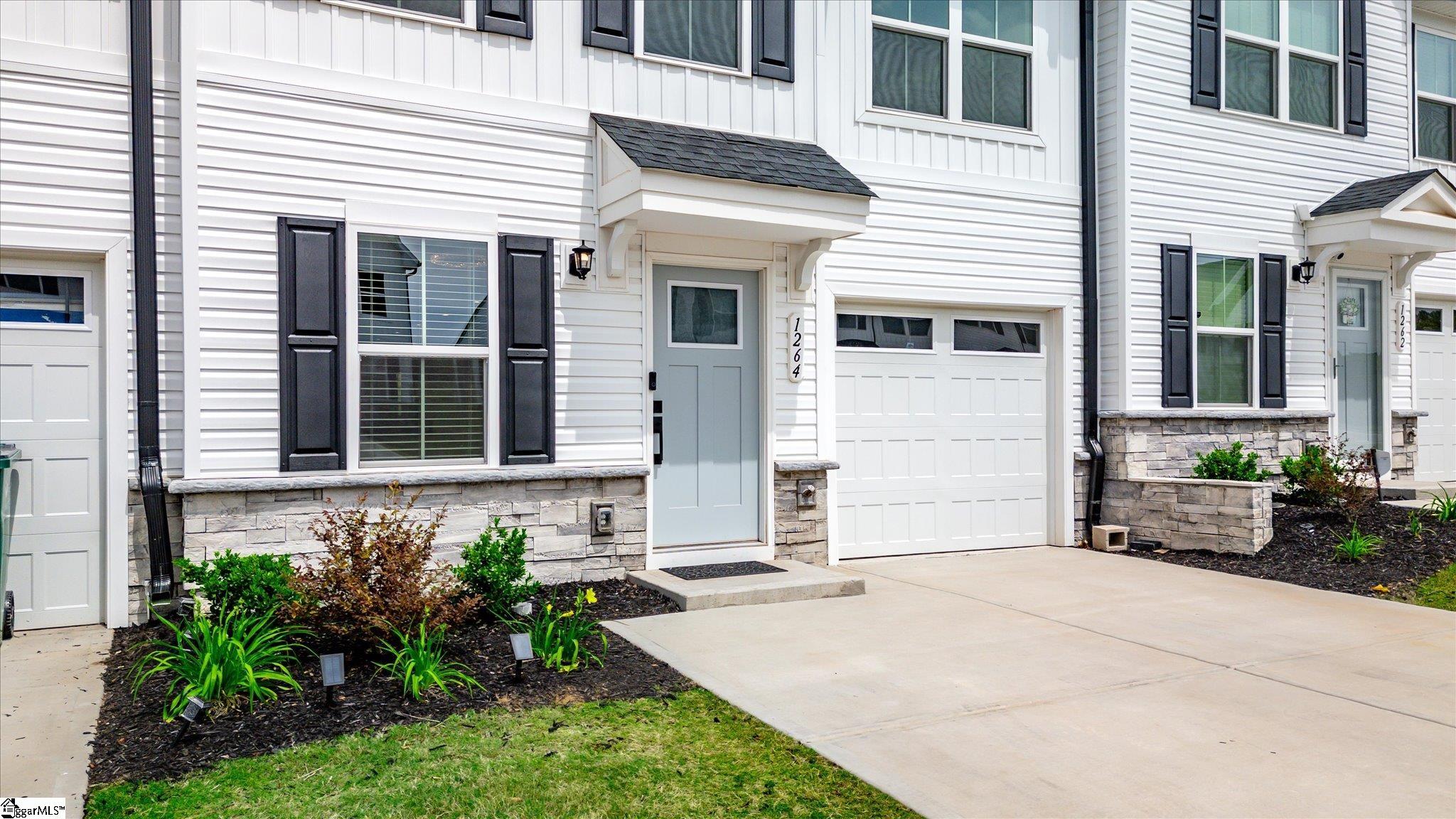 1590676 Property Photo 29