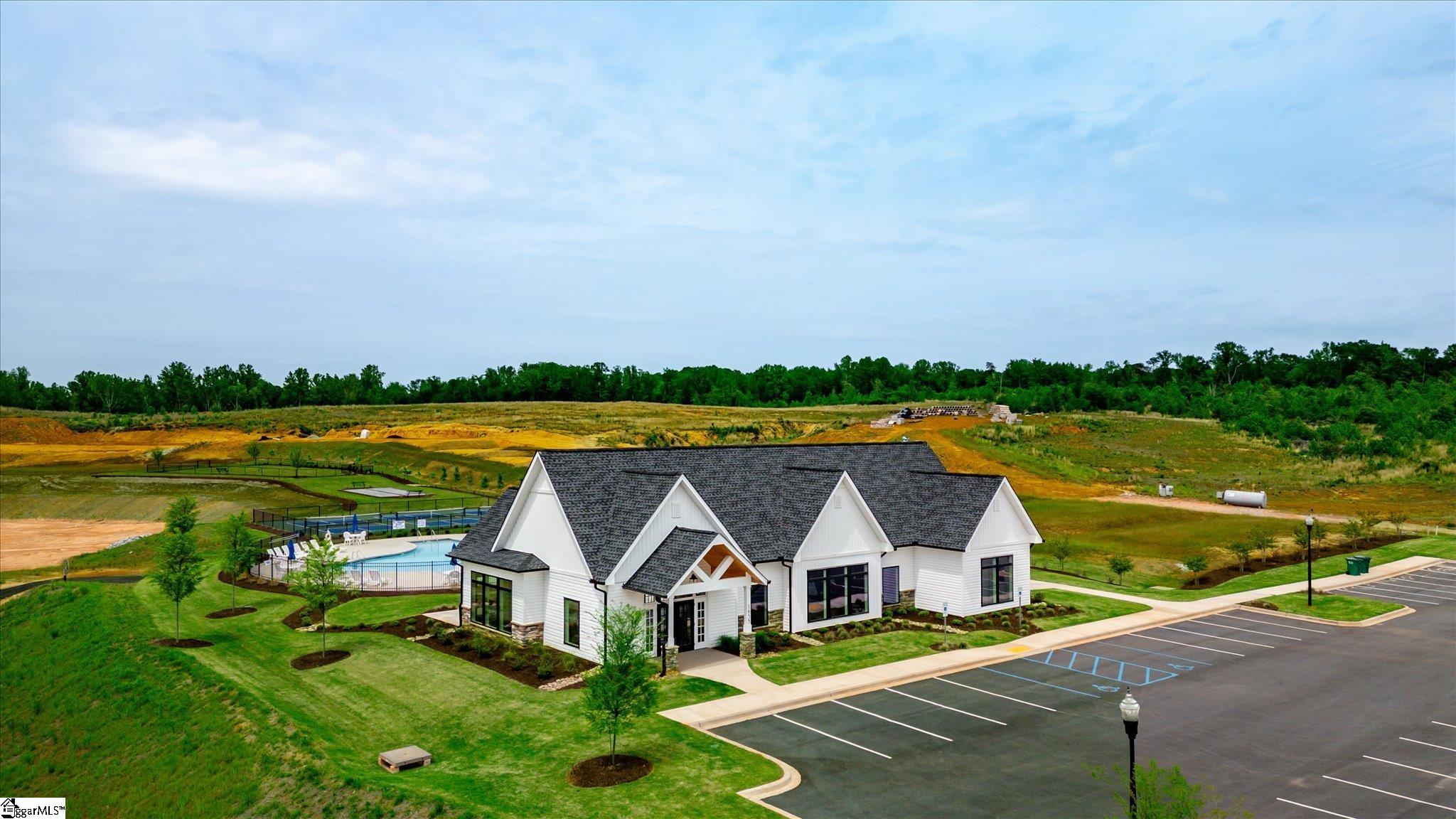 1590676 Property Photo 35