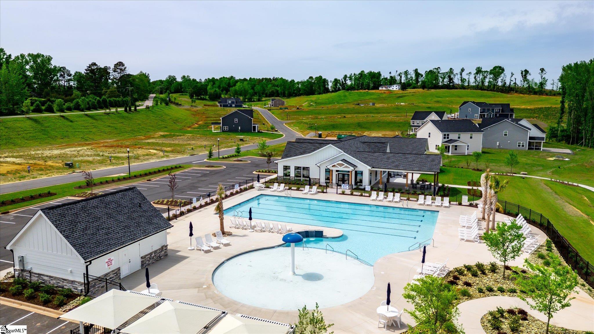 1590676 Property Photo 42