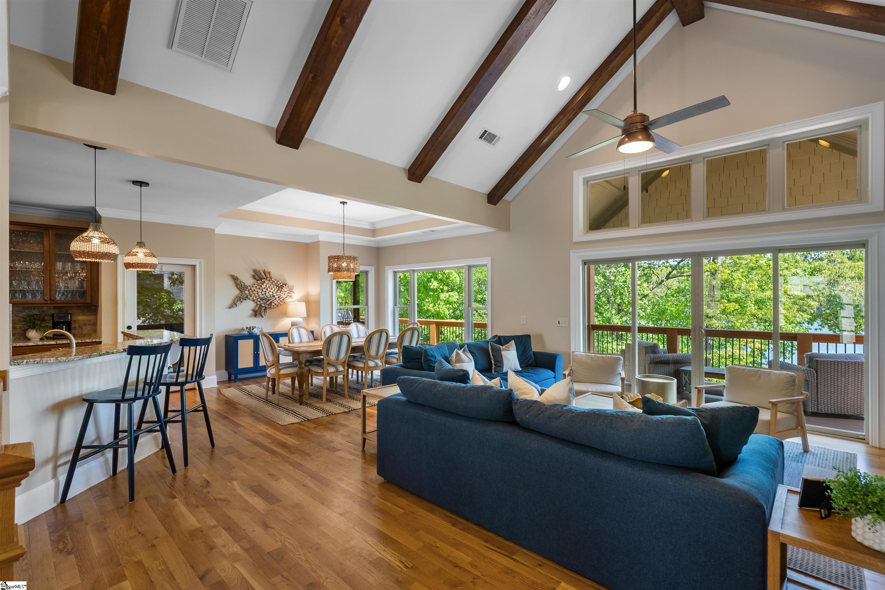 1590689 Property Photo 6