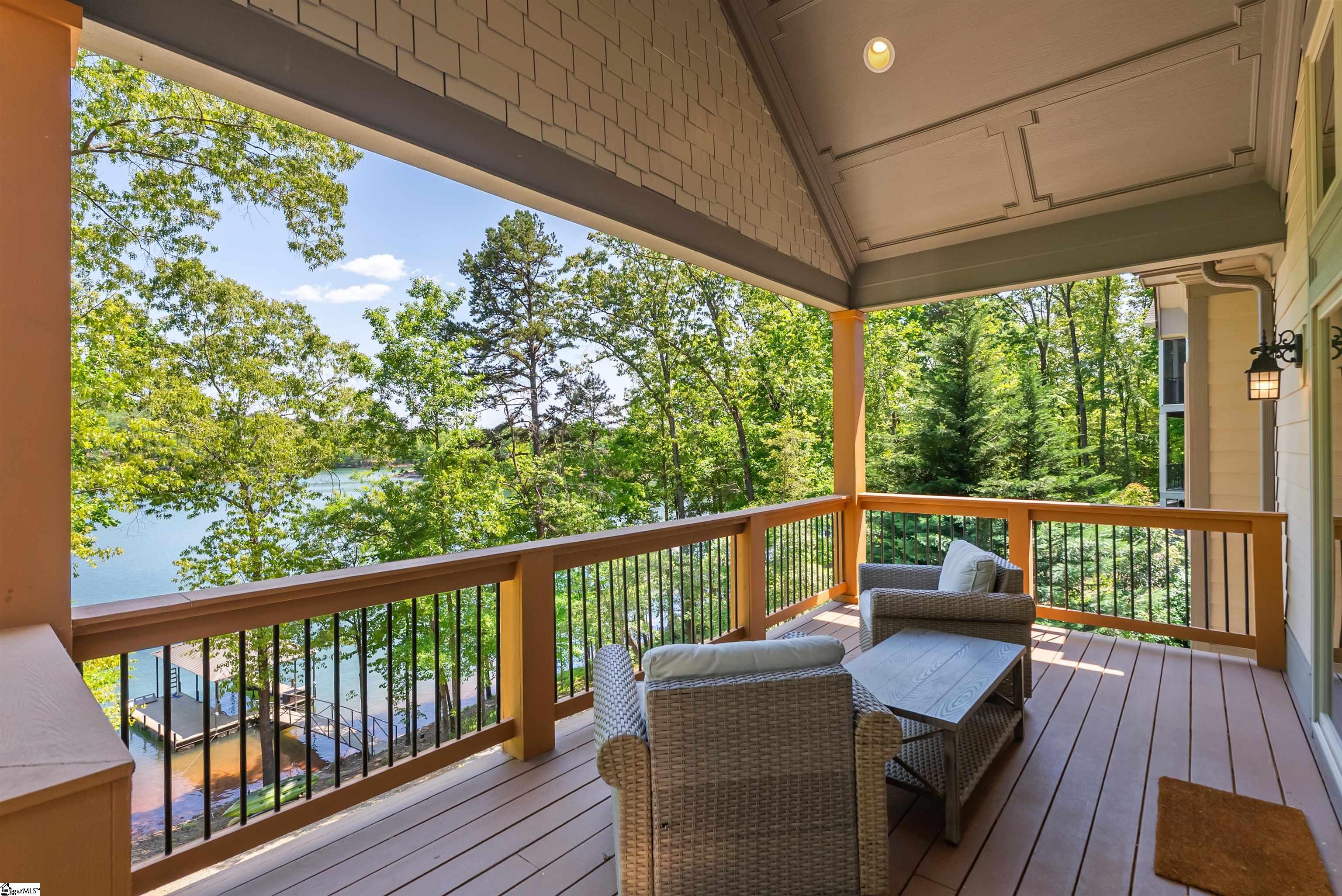 1590689 Property Photo 10