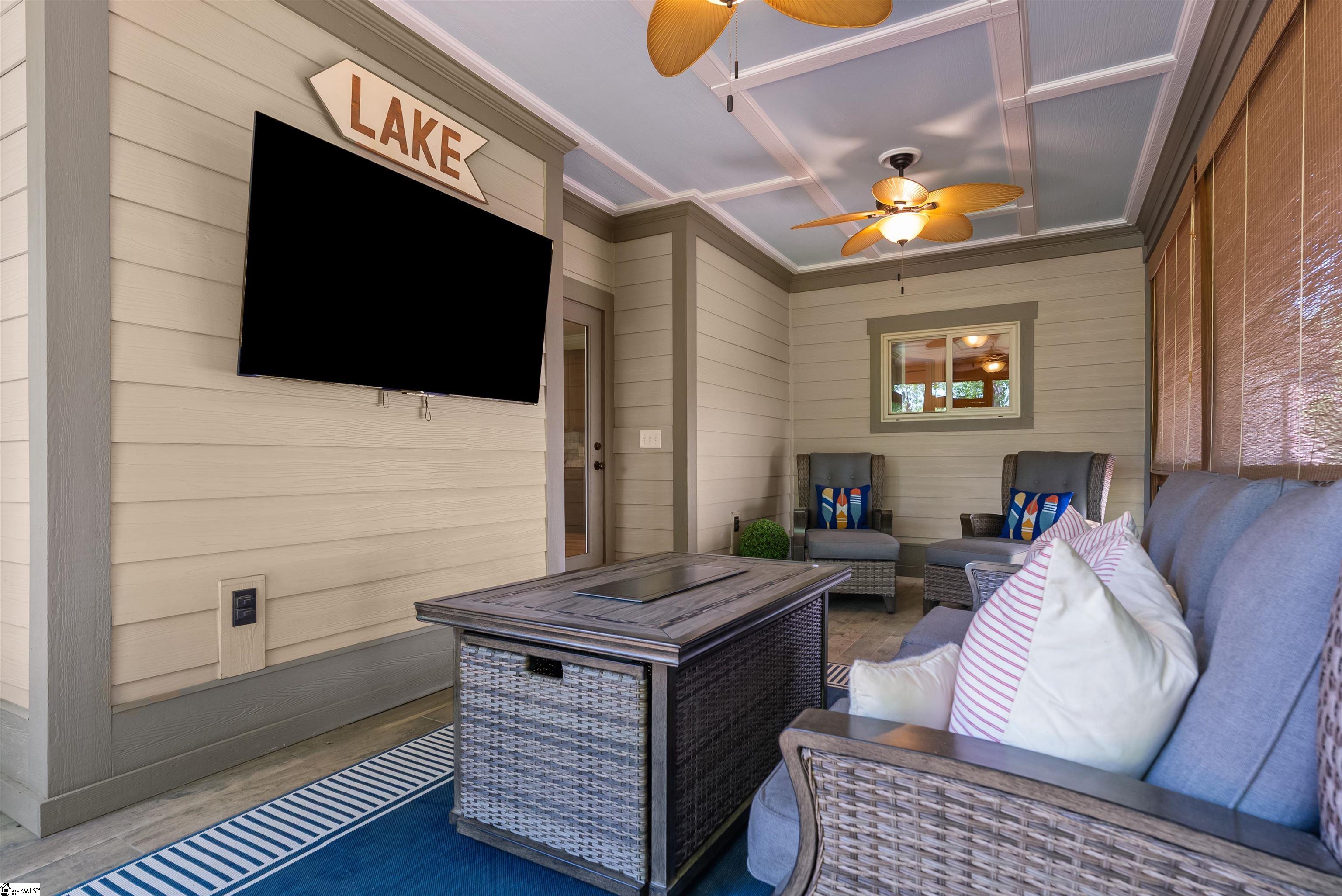 1590689 Property Photo 13