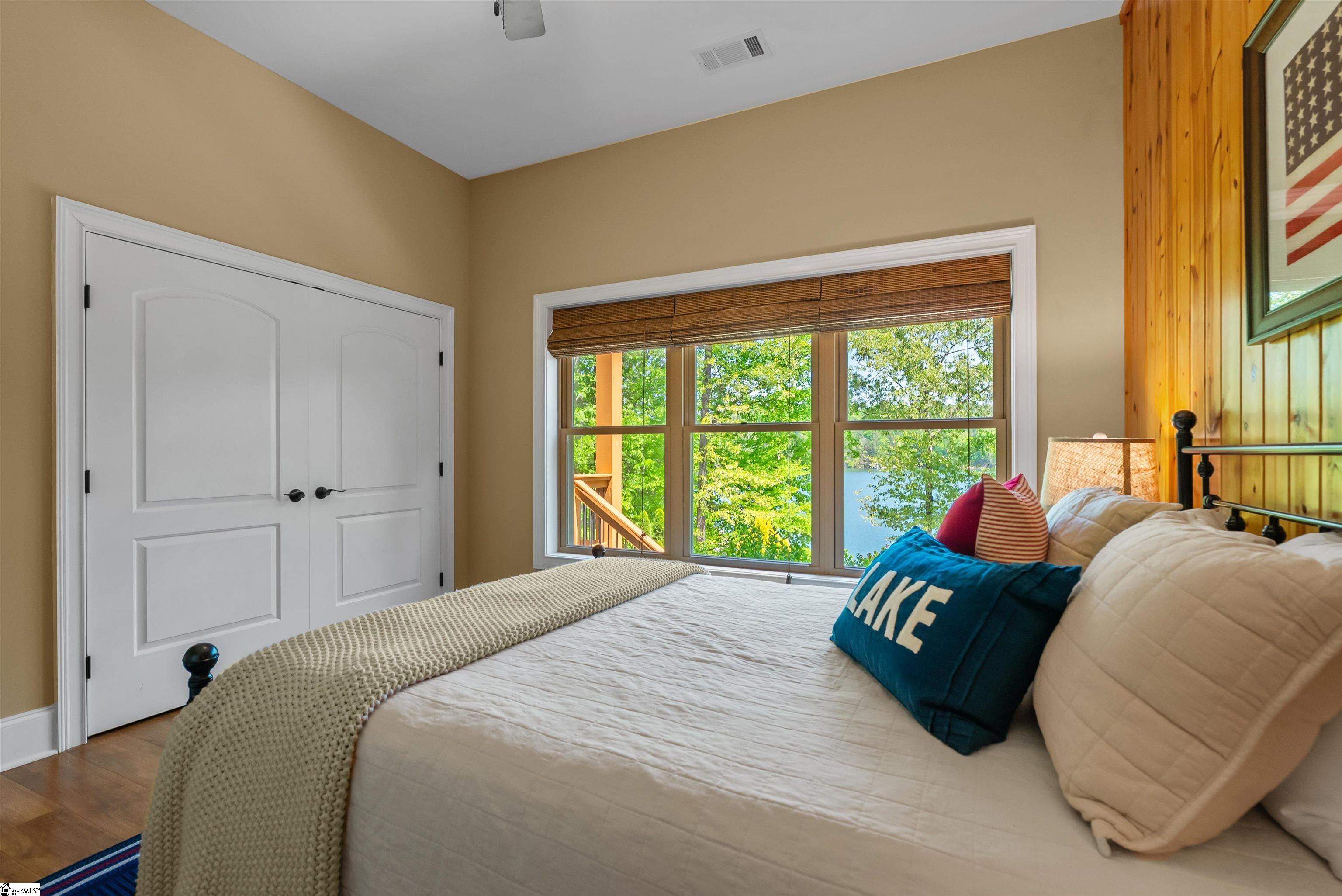 1590689 Property Photo 39