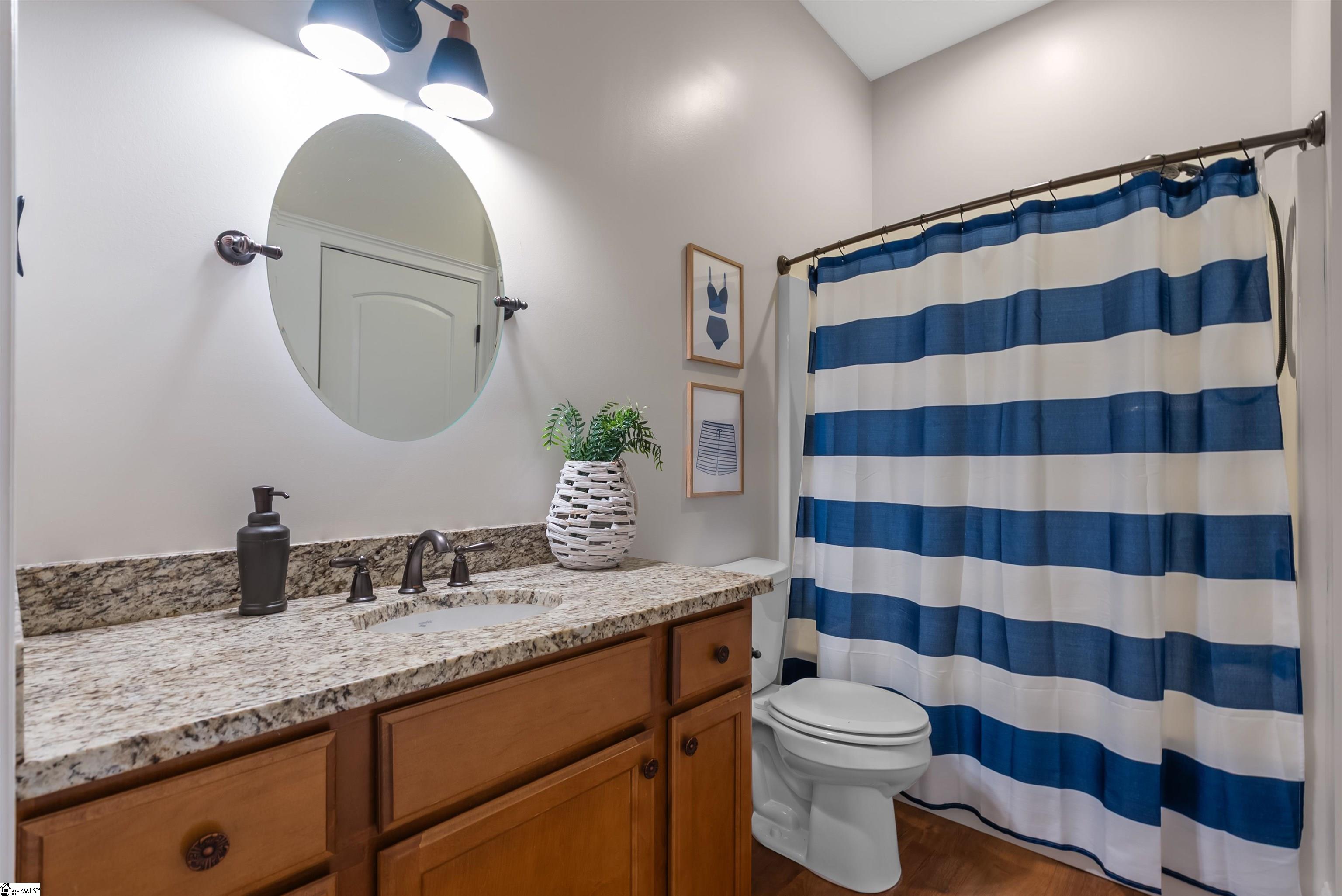 1590689 Property Photo 40