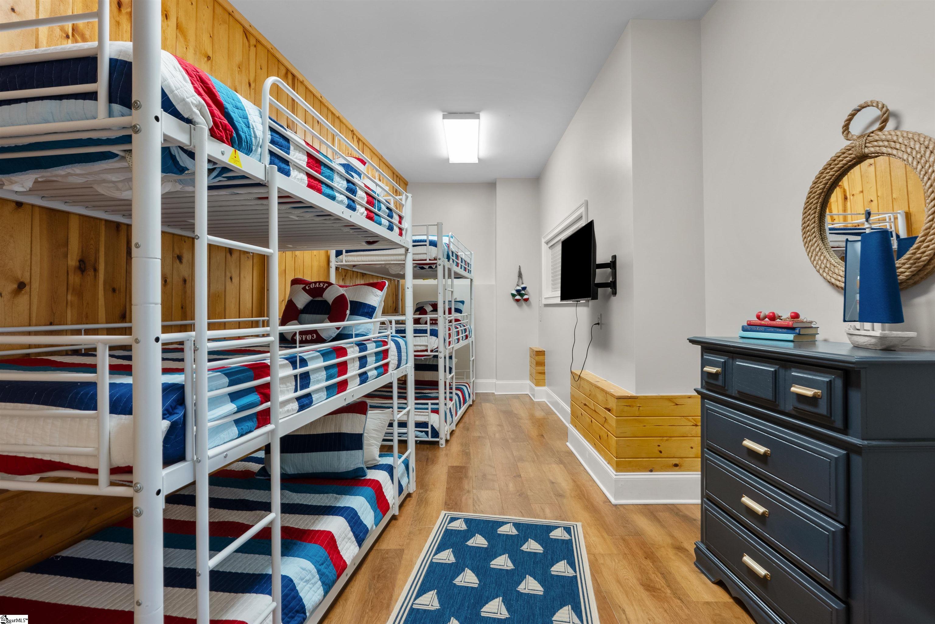 1590689 Property Photo 41