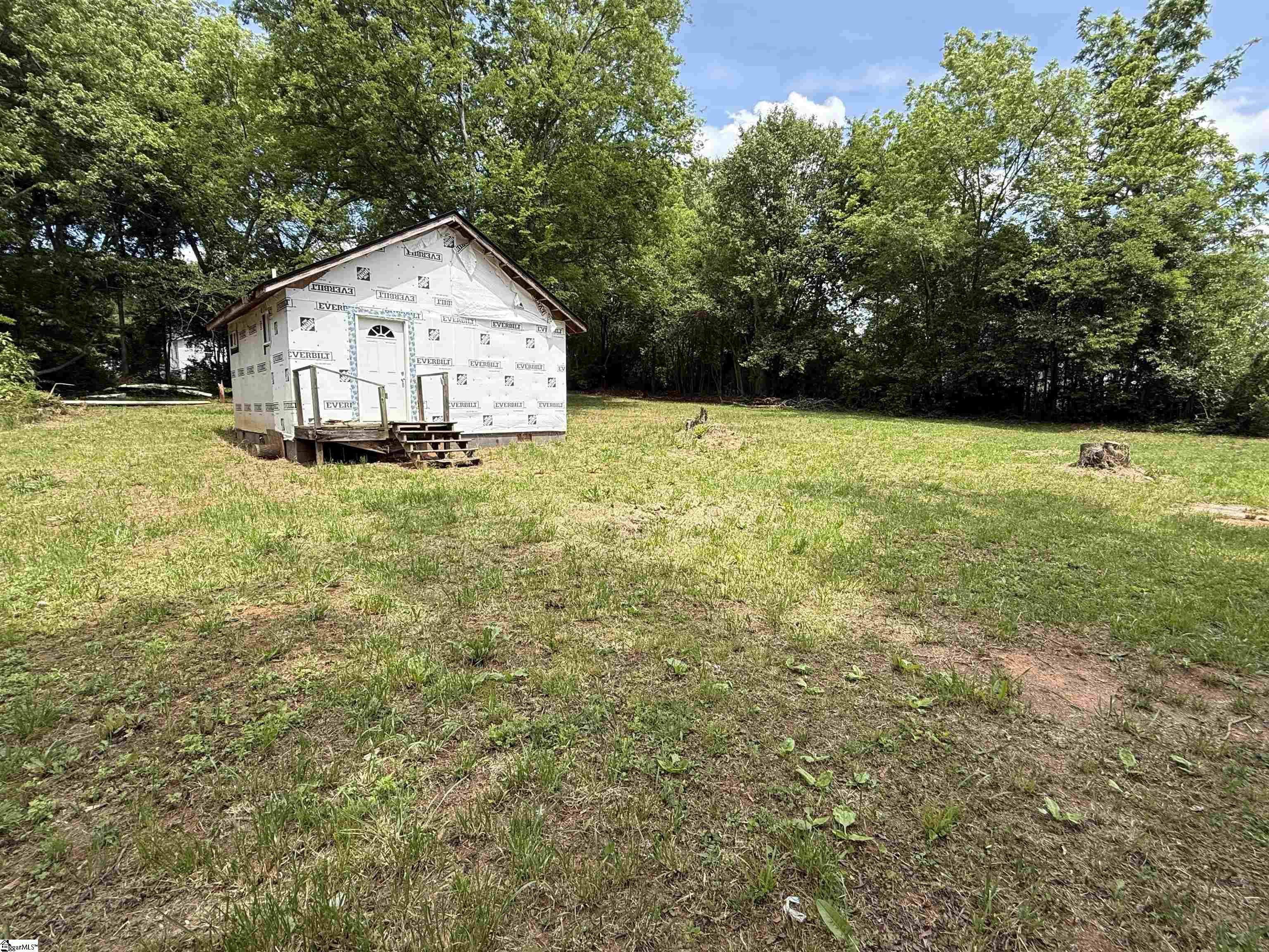 318 Cora Street Property Photo 2