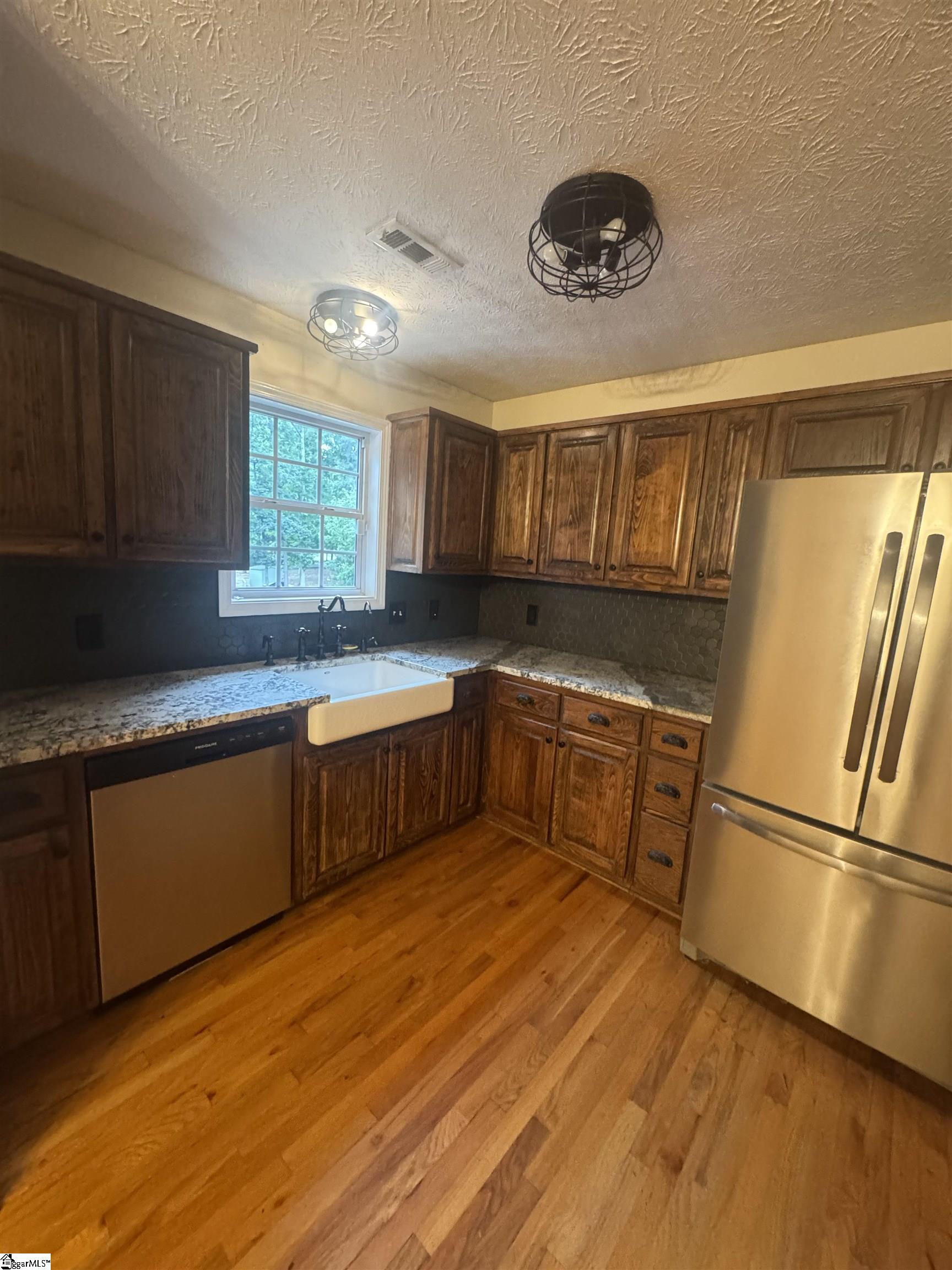 805 Marion Street Property Photo 16