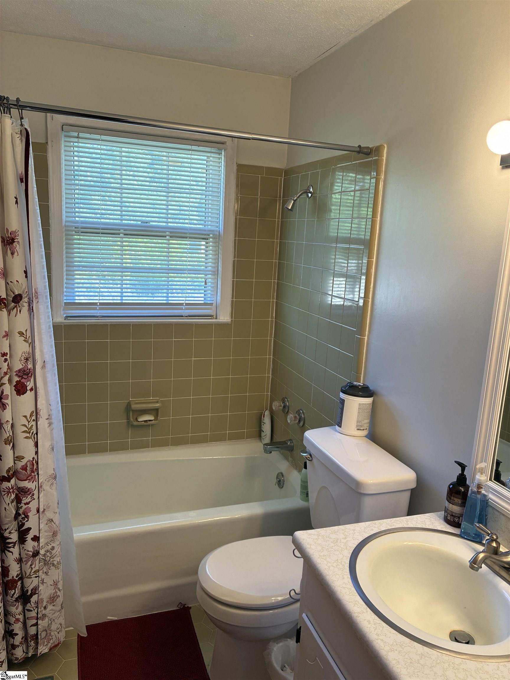 308 N Adair Street Property Photo 6