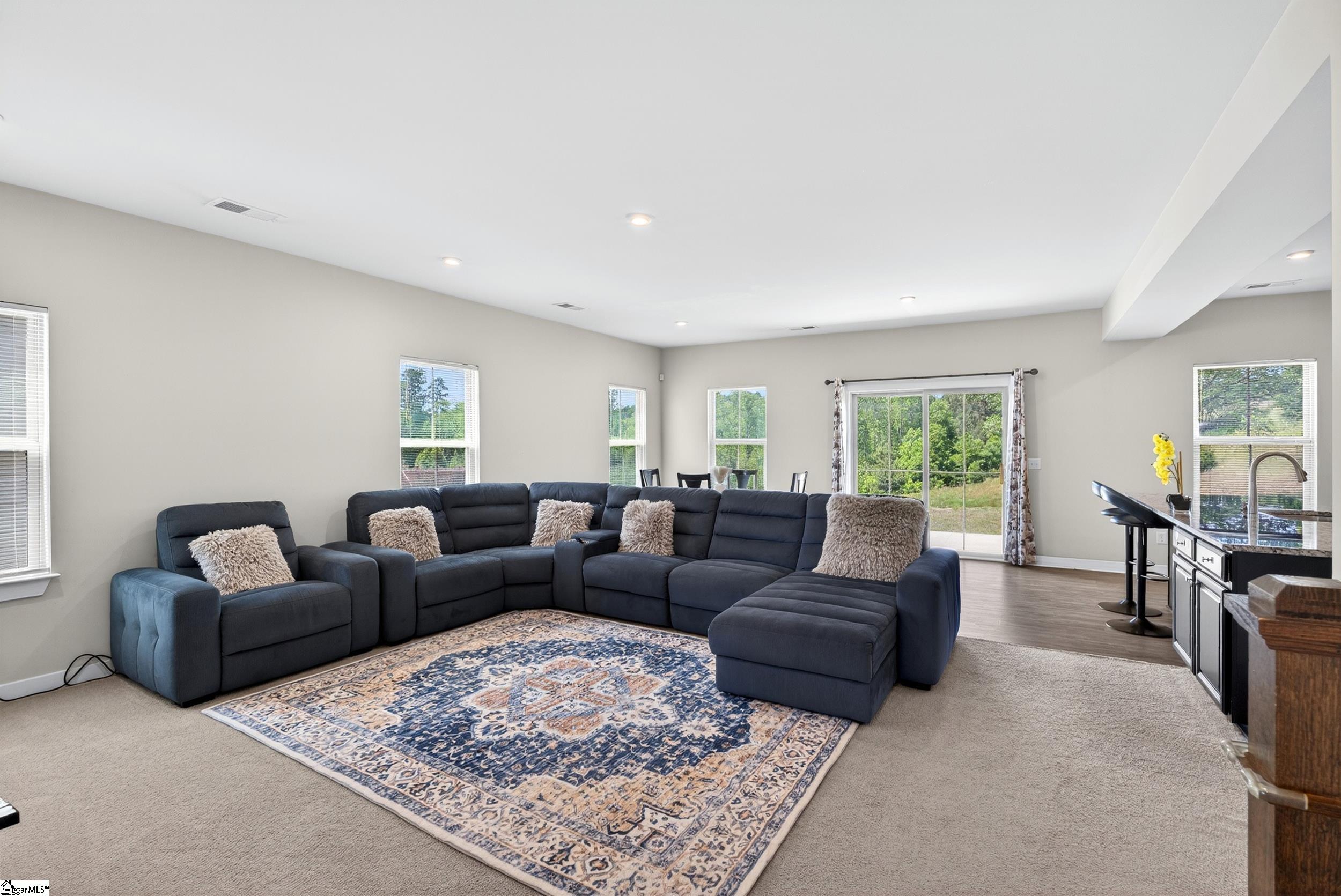 756 Windward Lane Property Photo 8