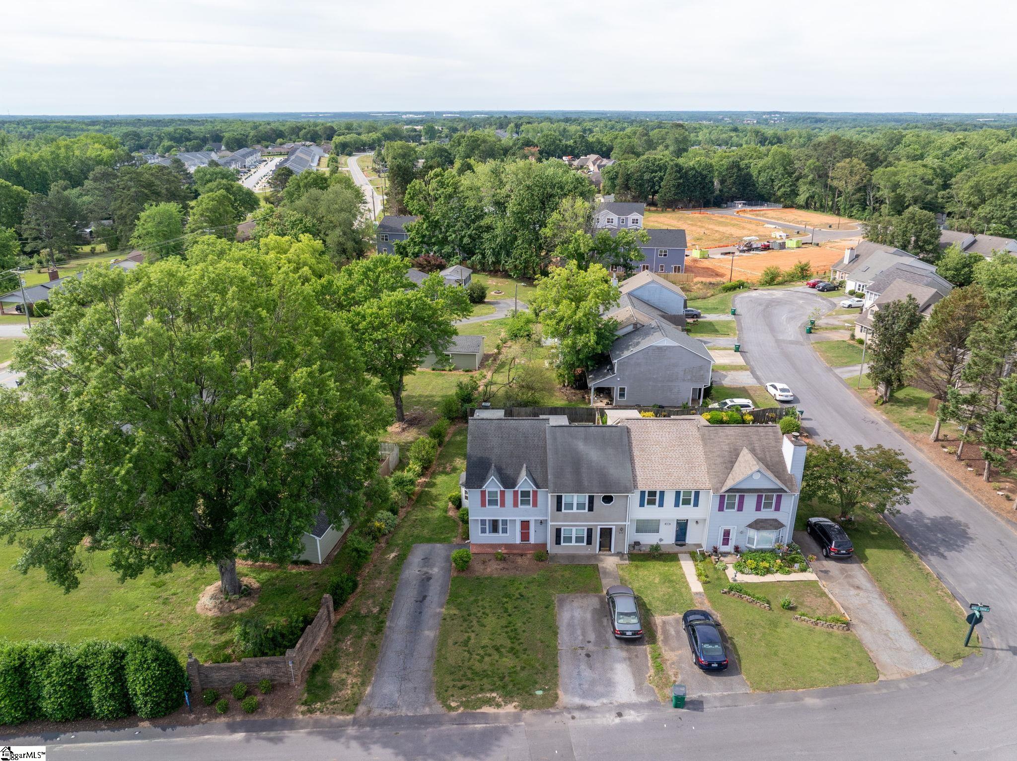 211 Old Towne Road Property Photo 2